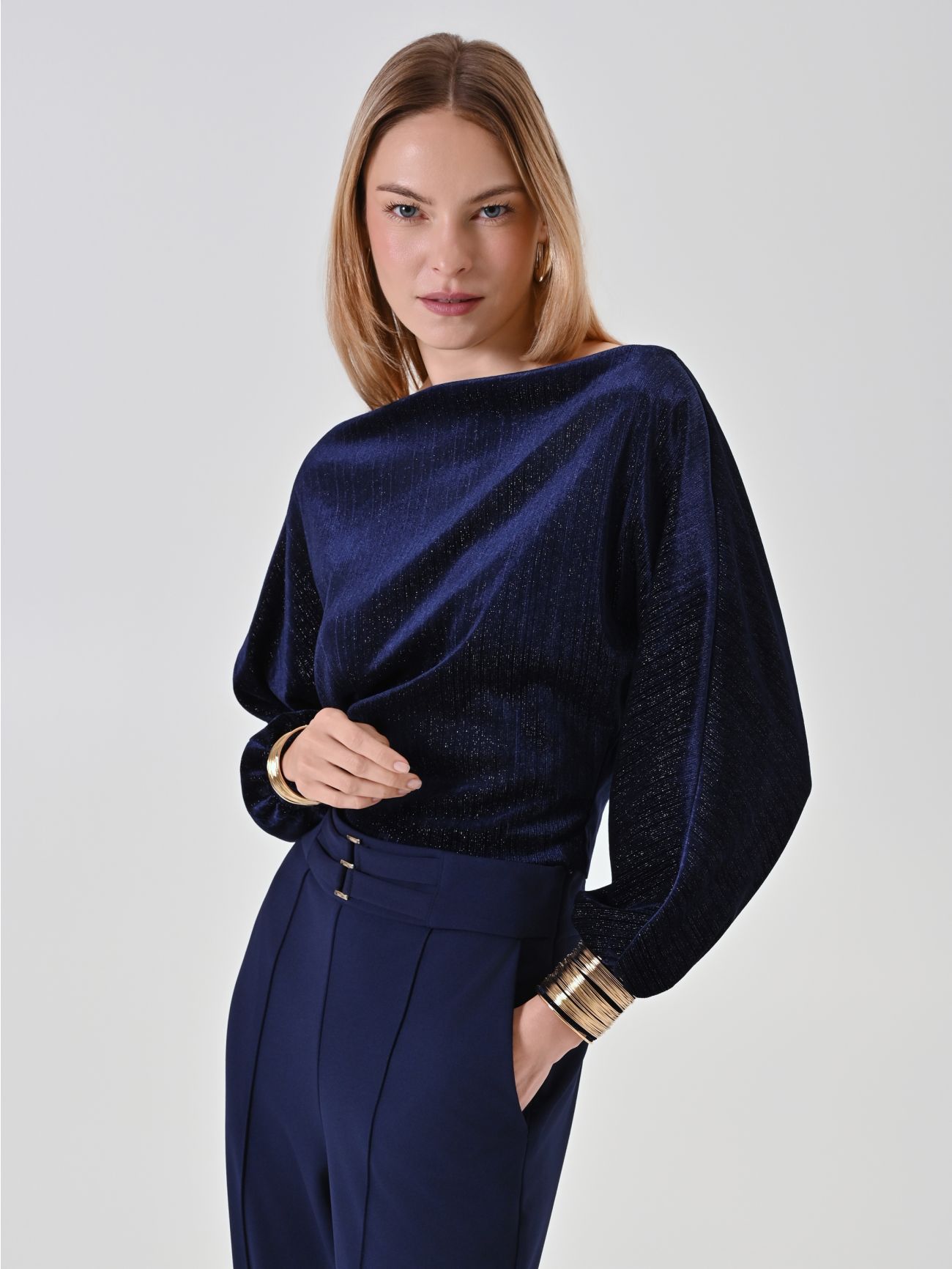 Lurex-Bluse mit Puffärmeln in_i7