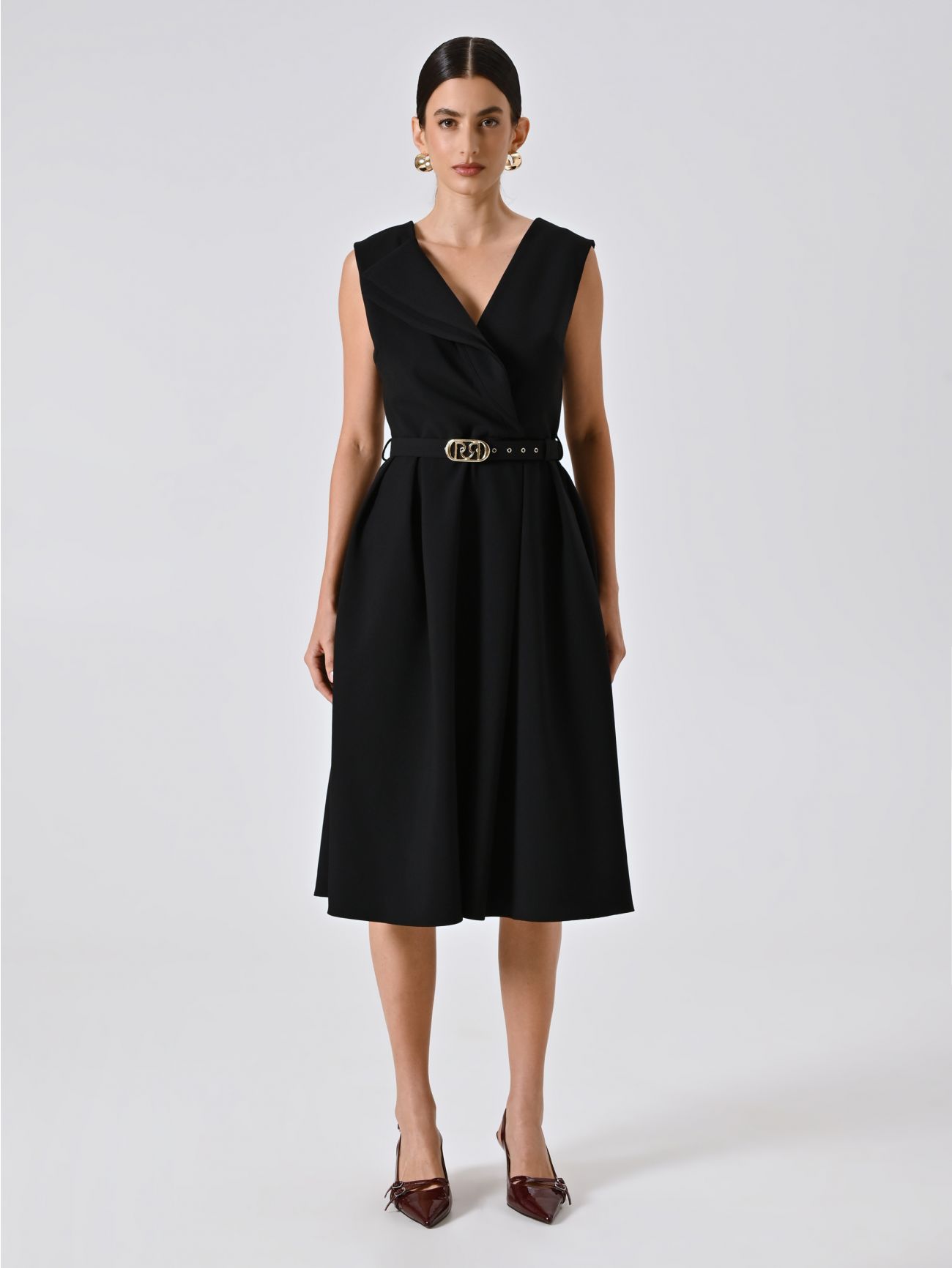 Robe fourreau noire à double revers det_1