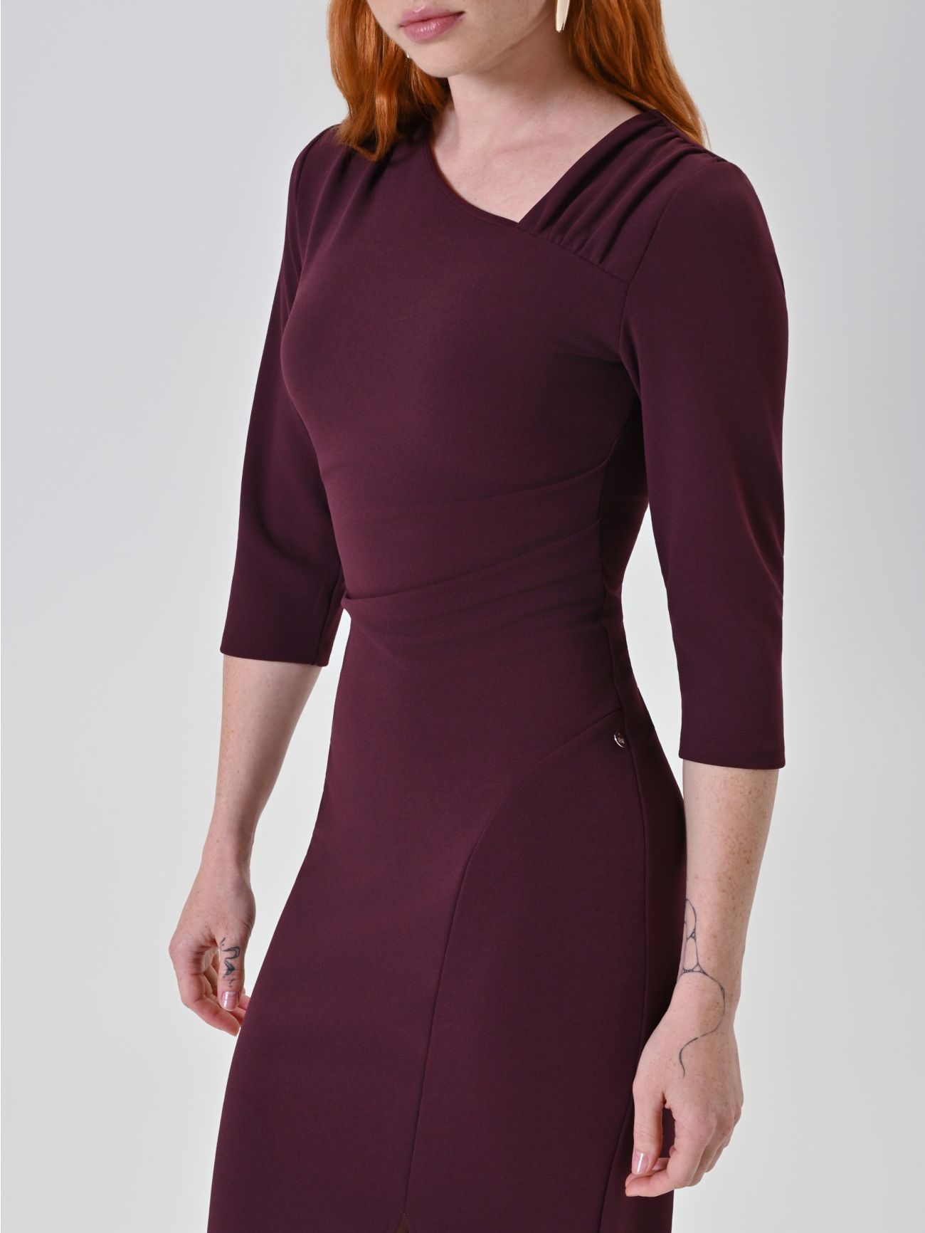 Bordeaux Midi Sheath Dress in_i5