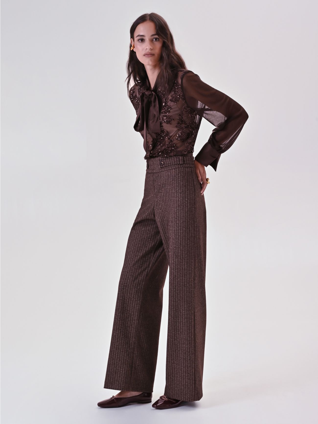 Brown Masculine Fabric Trousers in_i7