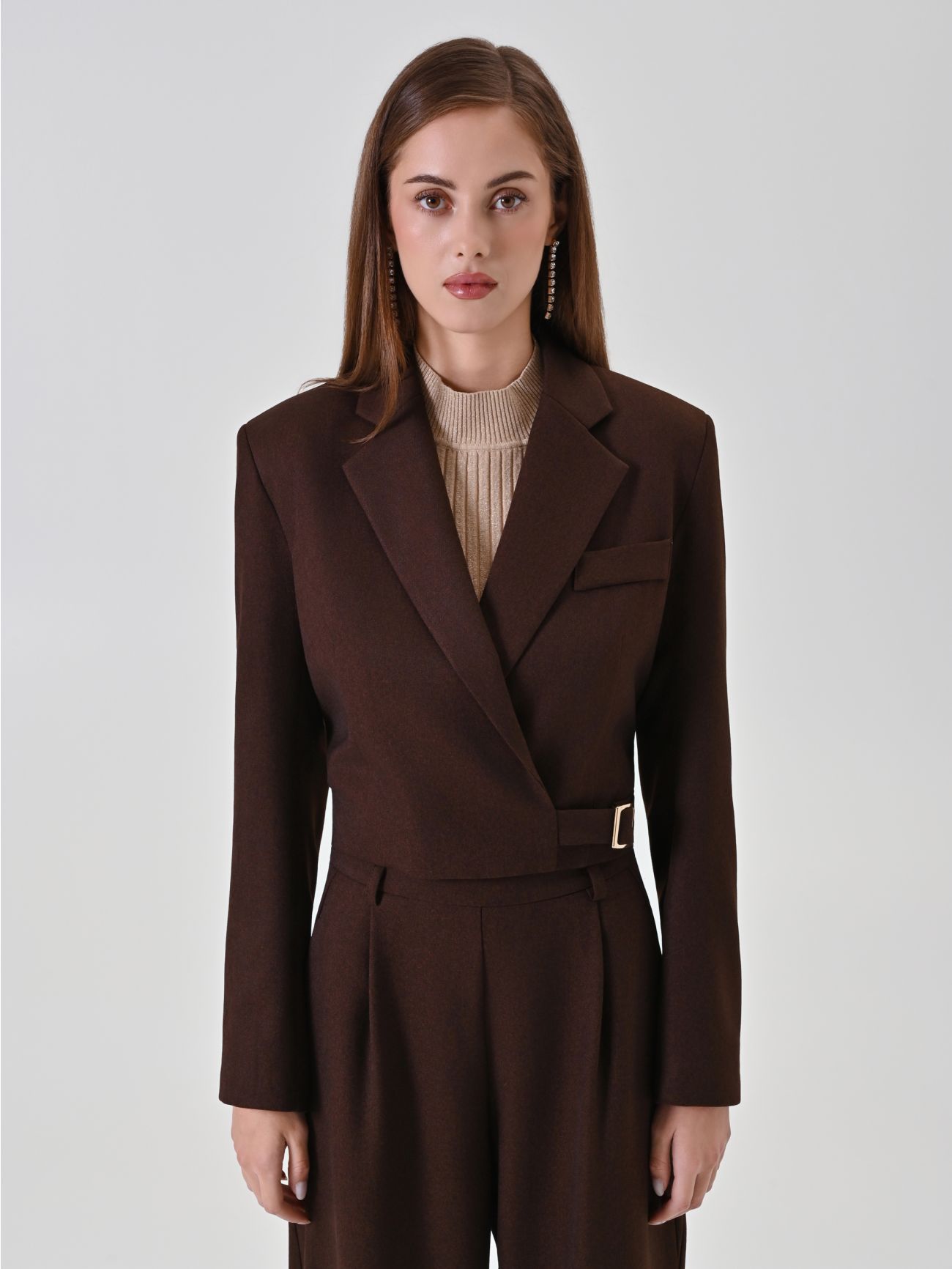 Cropped chocolate jacket with buckle det_2