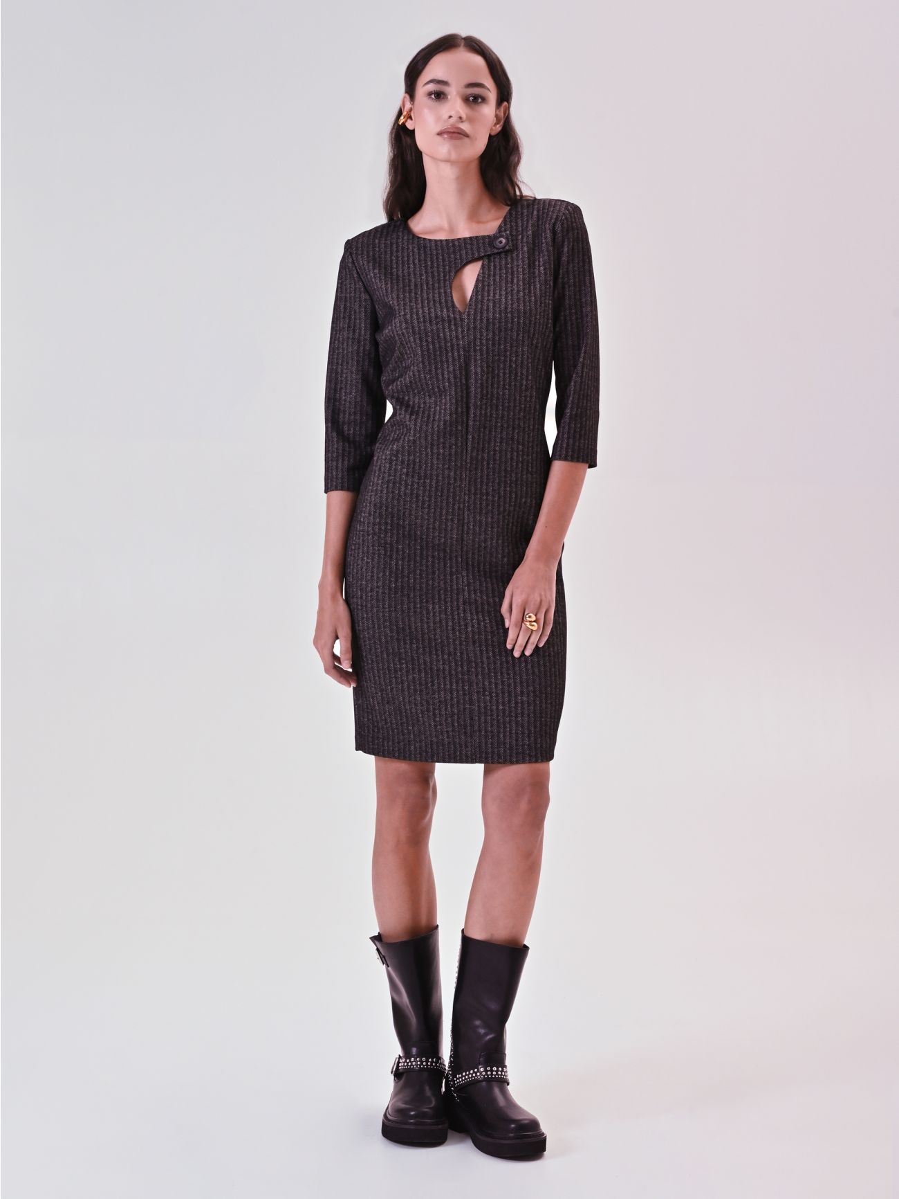 Sheath Dress in Grey Masculine Fabric in_i7