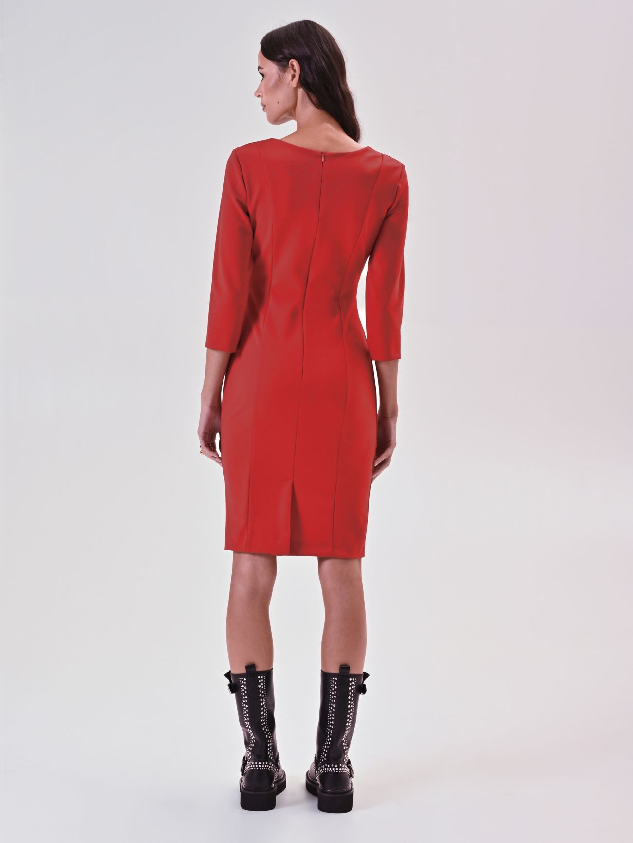 Tubino Rosso in Punto Milano con Dettaglio Cut Out  det_3