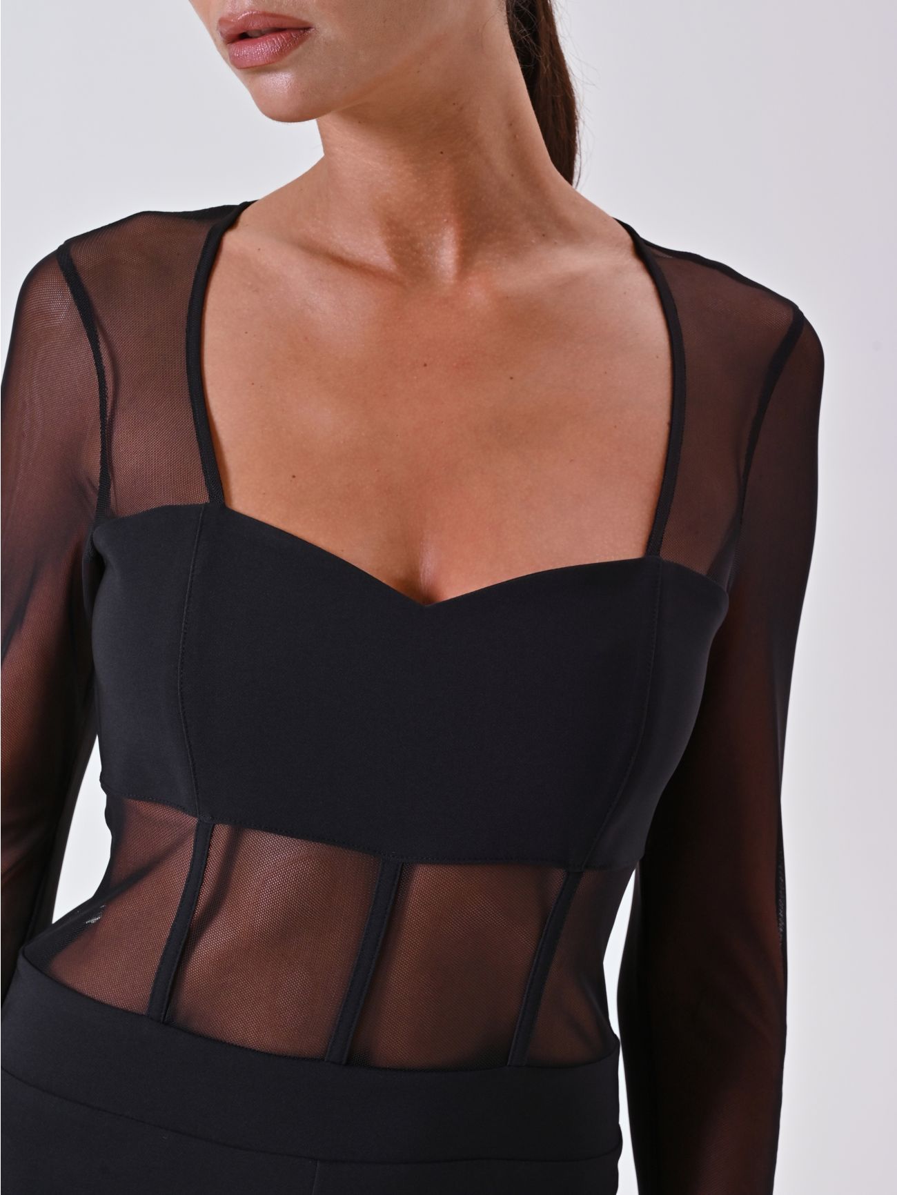 Tuta Nera Bustier con Corpino in Tulle in_i5