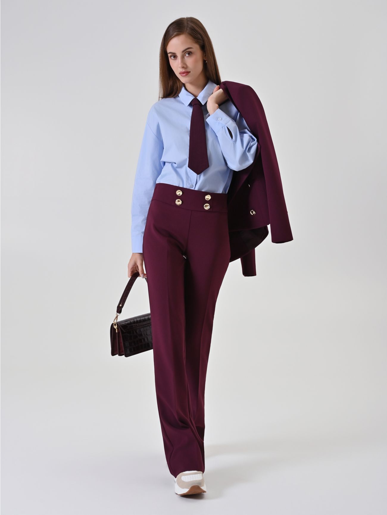 Pantalon flare bordeaux à boutons dorés  Rinascimento