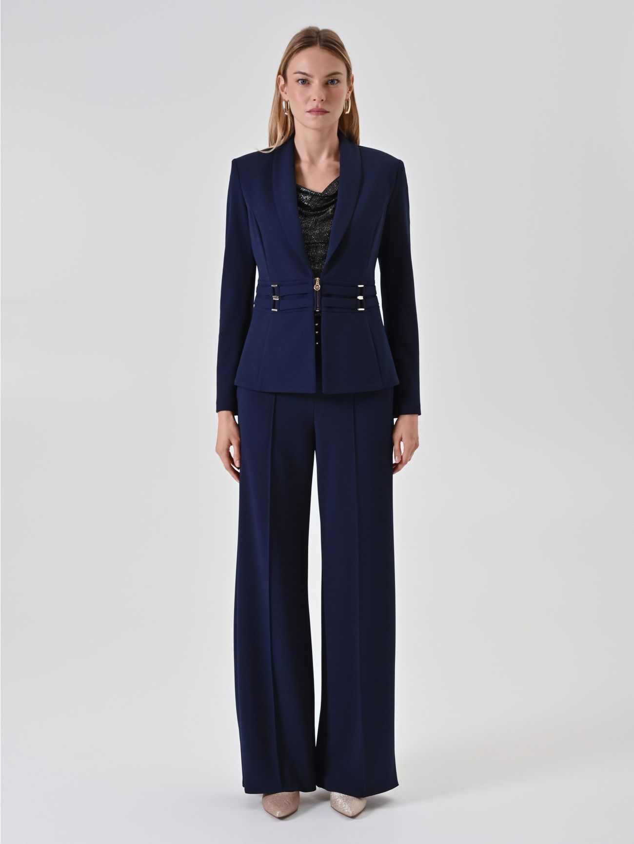 Blue blazer with gold detail det_1