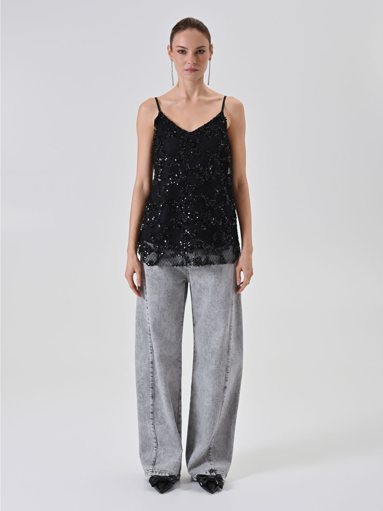 All-Over Sequin Top det_1