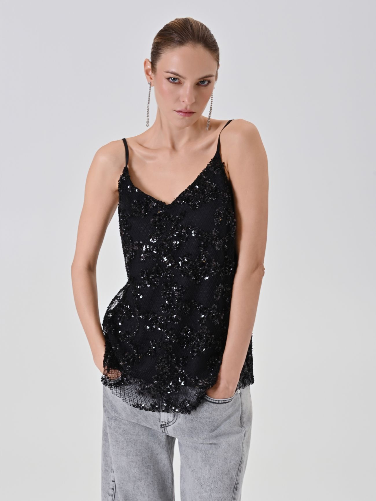 All-Over Sequin Top in_i7