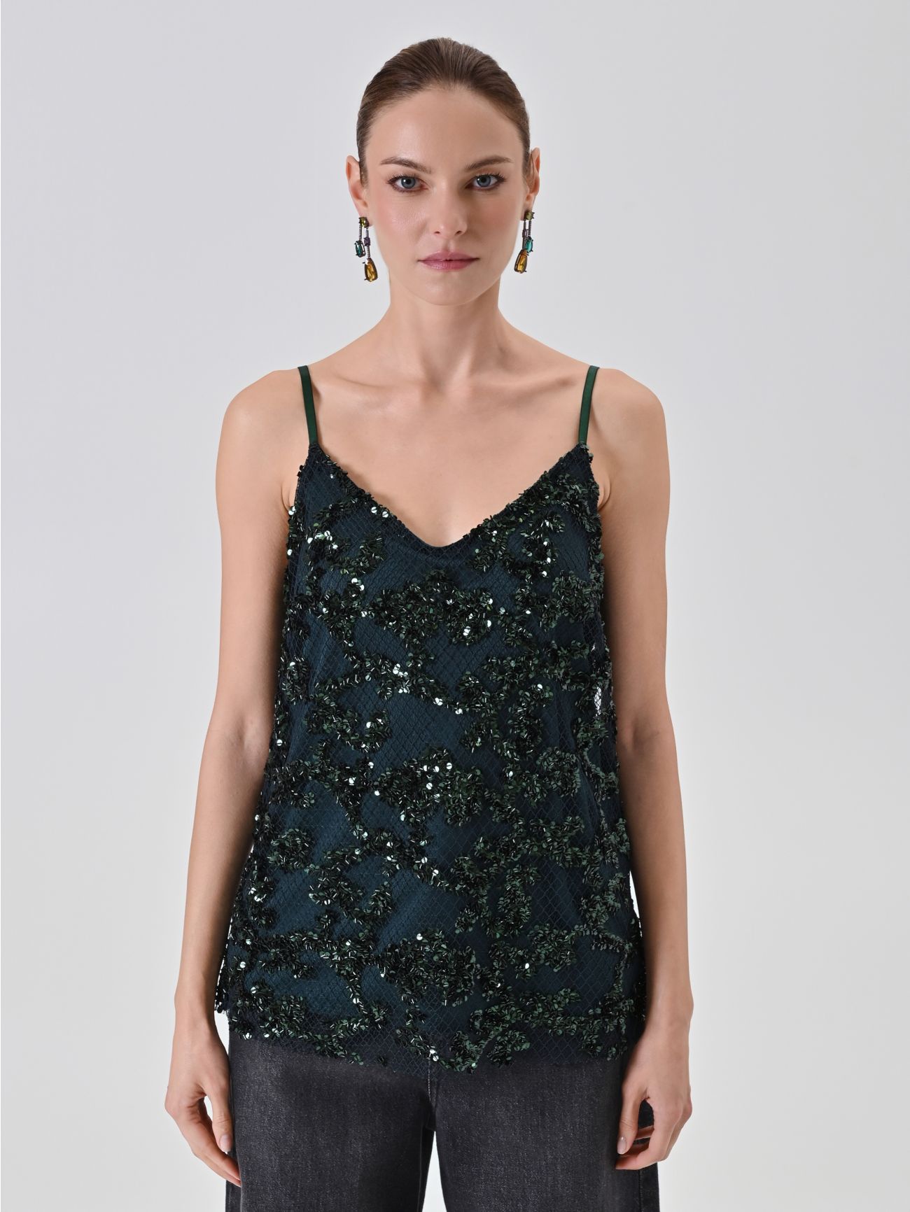 Green Sequin-Embellished Camisole Top det_2