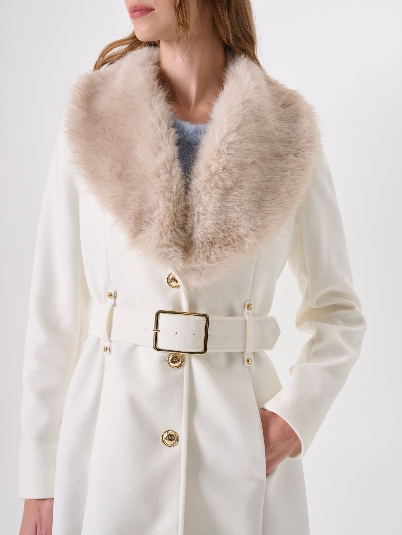 Manteau blanc à col en fausse fourrure in_i5