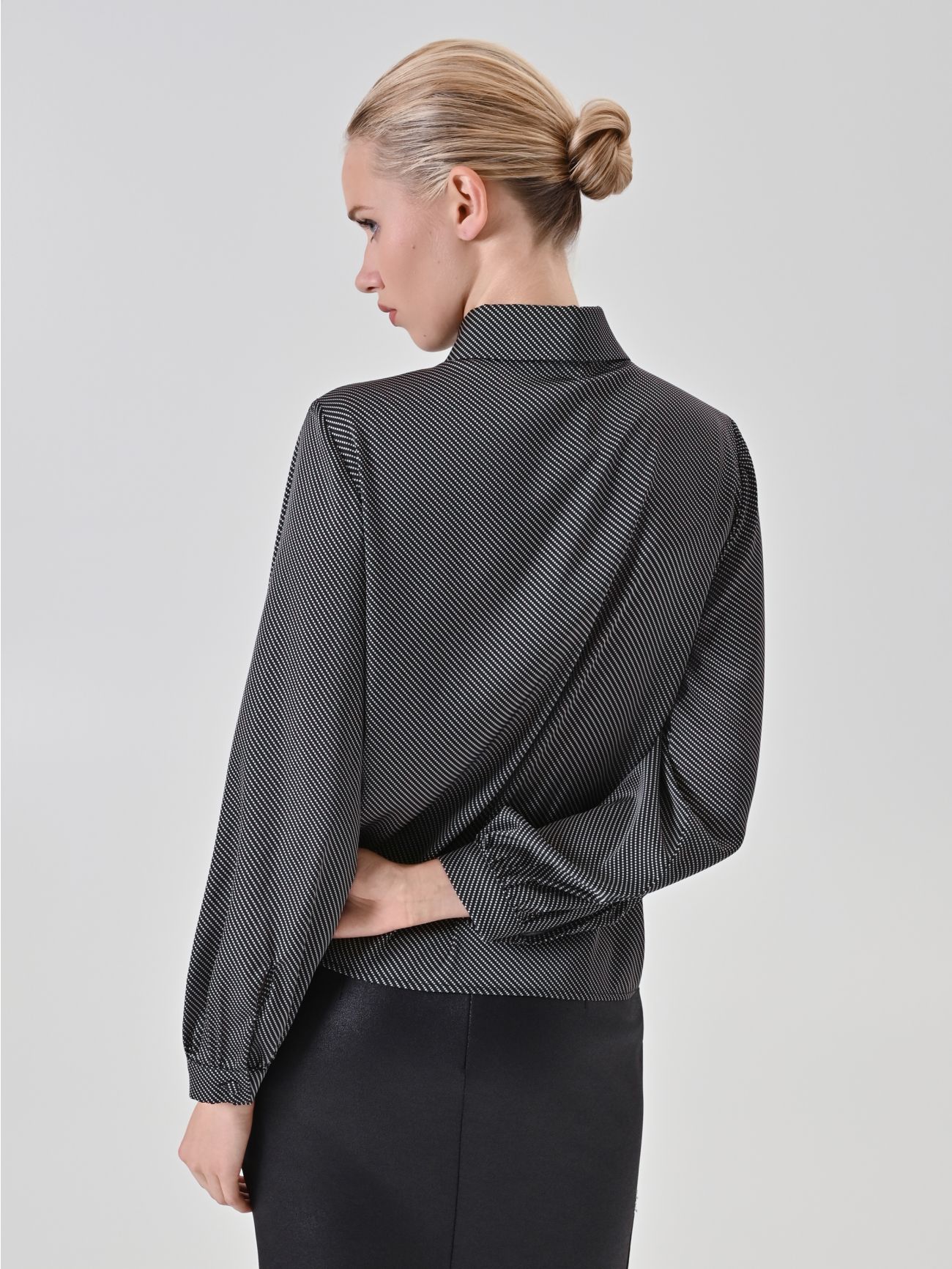 Optical-Print Black Shirt det_3
