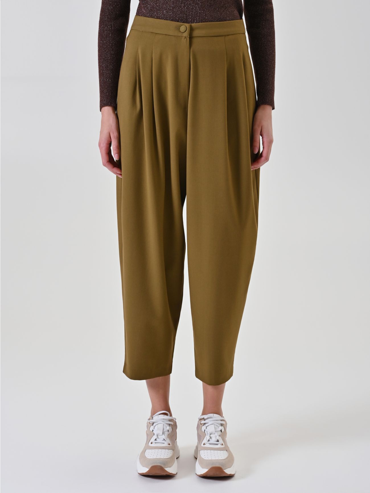 Military Green Pleated Carrot Trousers det_2