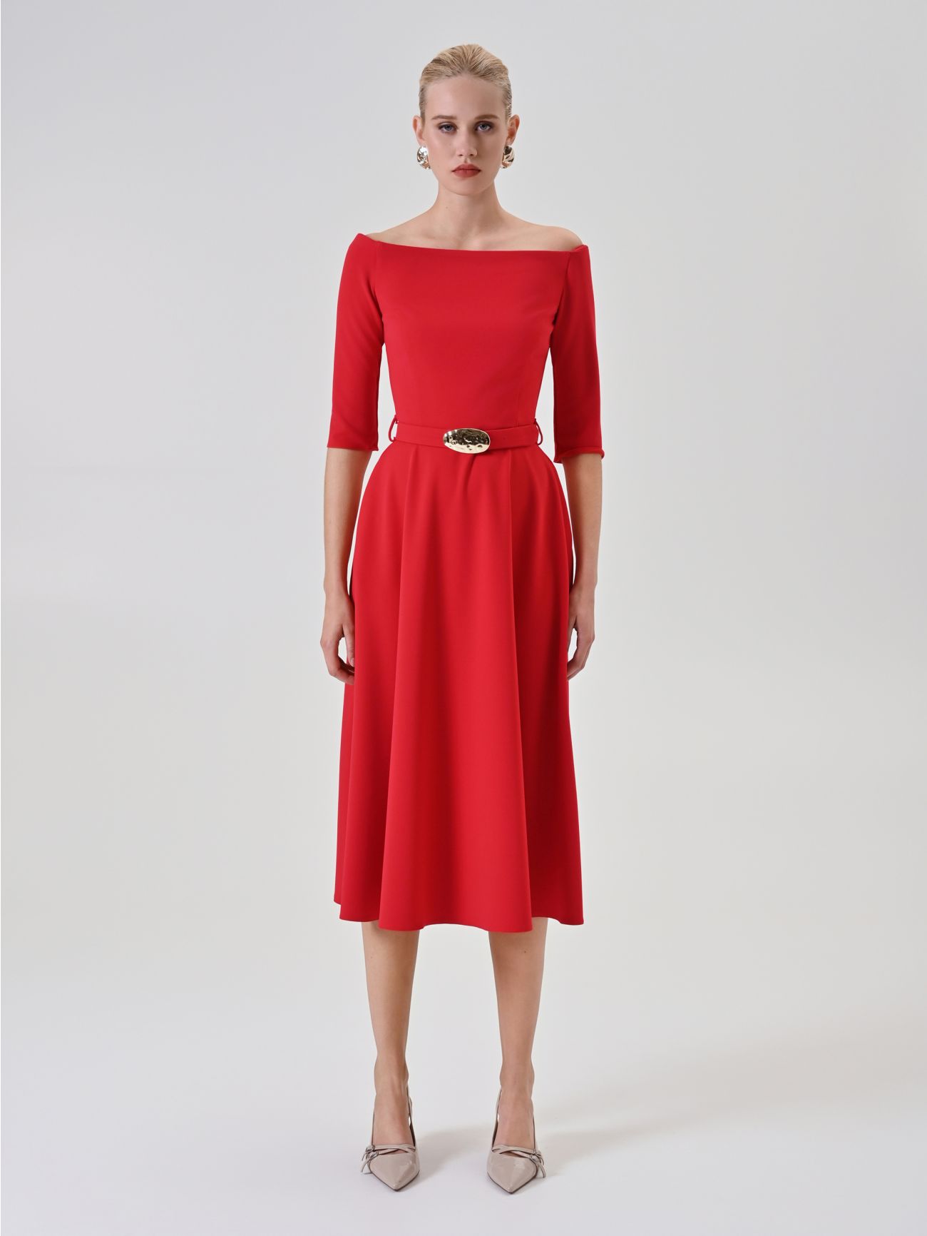 Rotes Midikleid mit Taillengürtel det_1