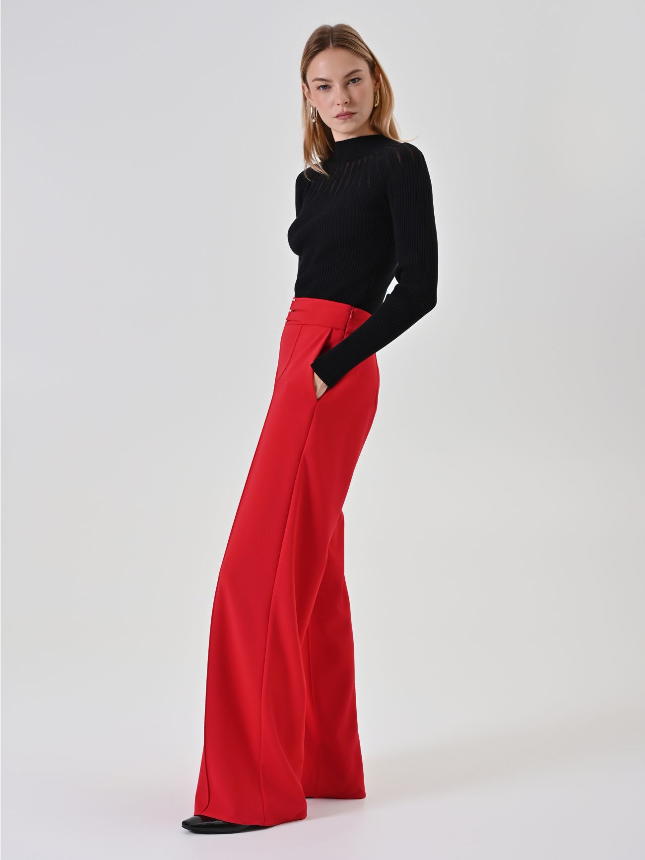 Red Palazzo Trousers with Buckle in_i7