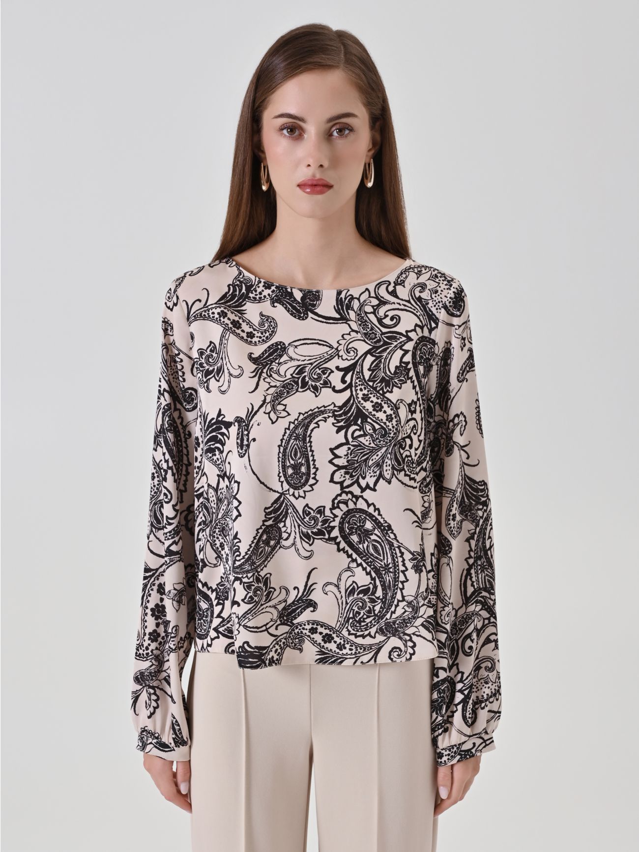 Blusa beige stampa paisley det_2