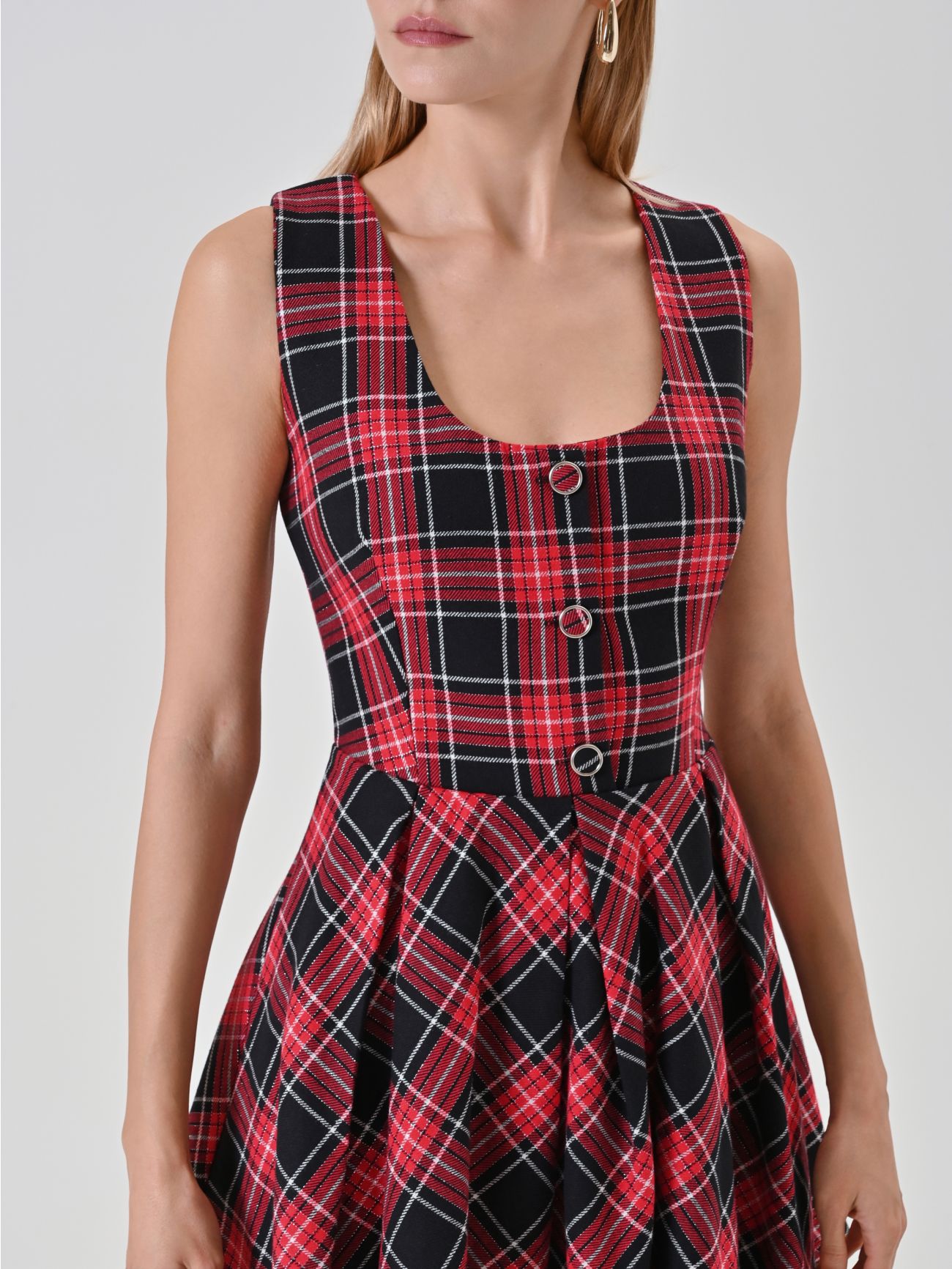Abito smanicato rosso con stampa tartan lurex in_i5