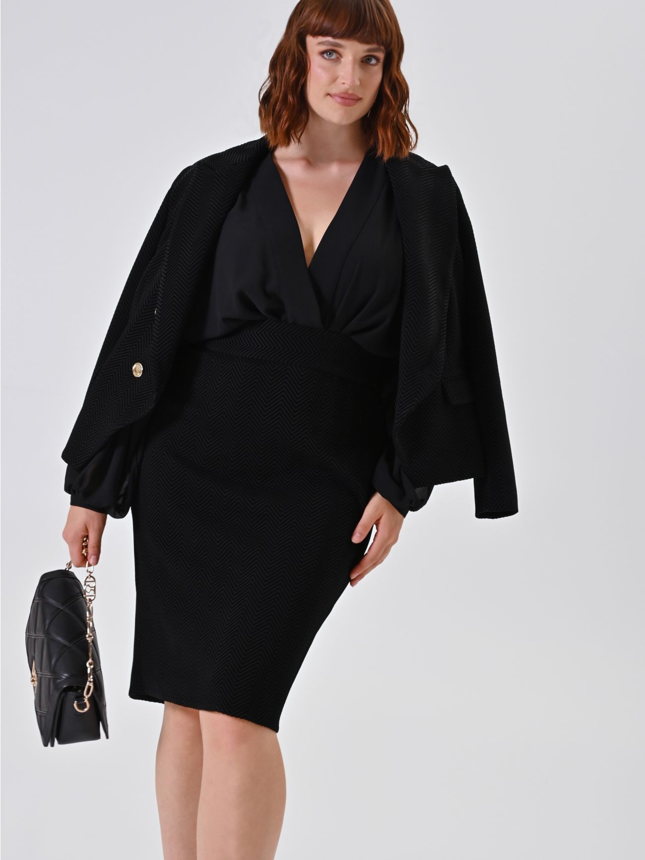 Vestido Curvy en negro  Rinascimento