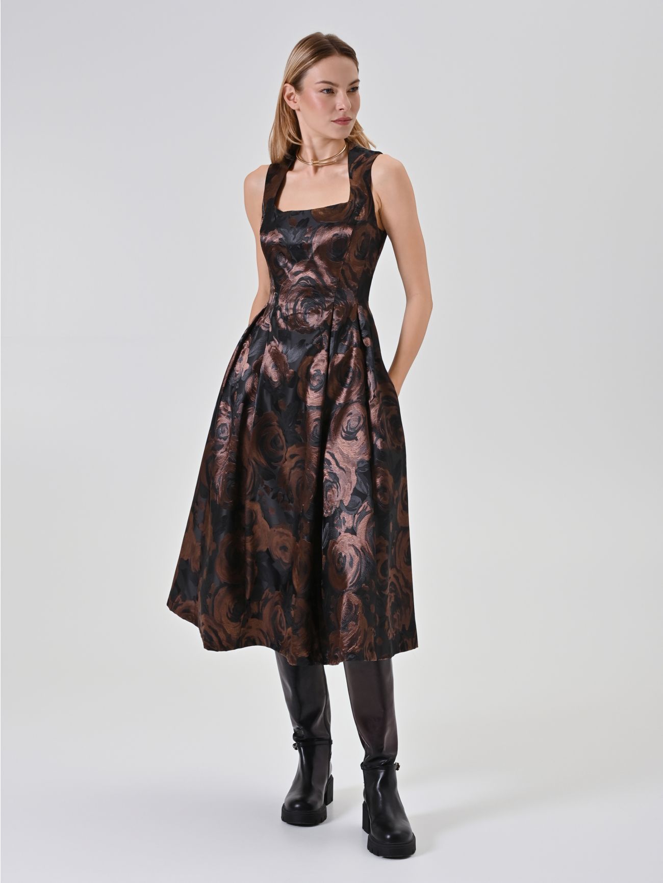 Chocolate Floral Jacquard Dress in_i7