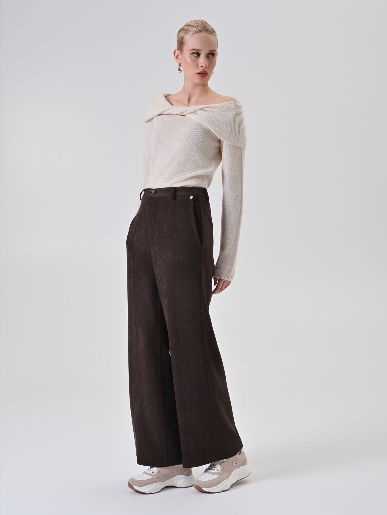 Chocolate Brown Corduroy Palazzo Pants in_i7