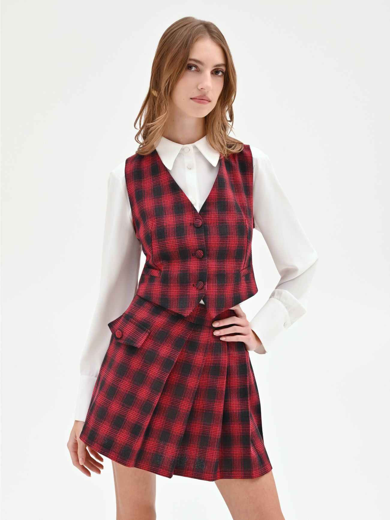Red Tartan Vest in_i7