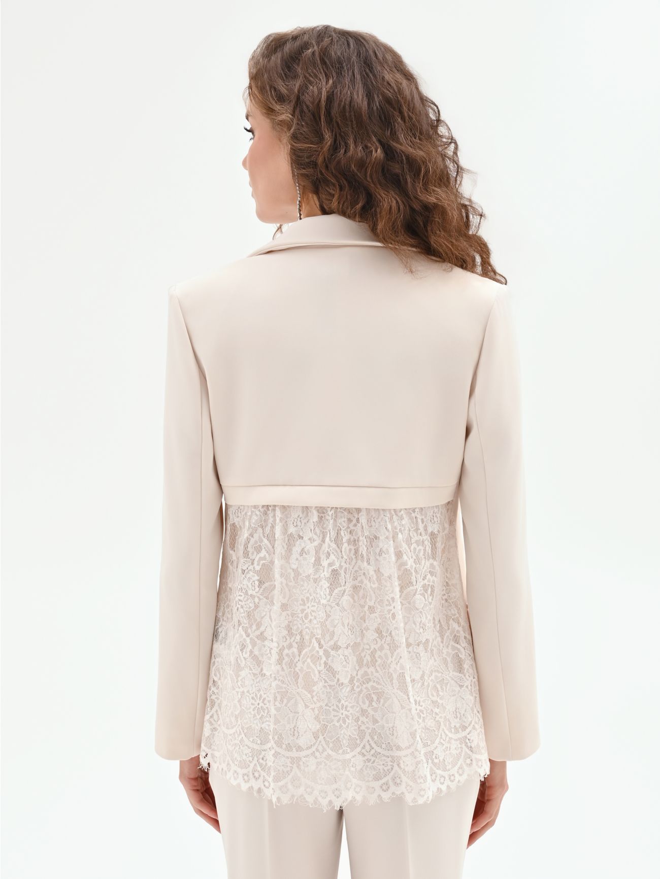 White Jacket in Flowing Crepe Fabric & Lace det_3