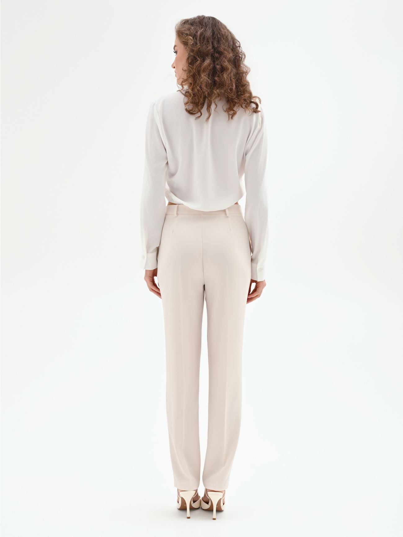 White Trousers in Flowing Crepe Fabric det_3