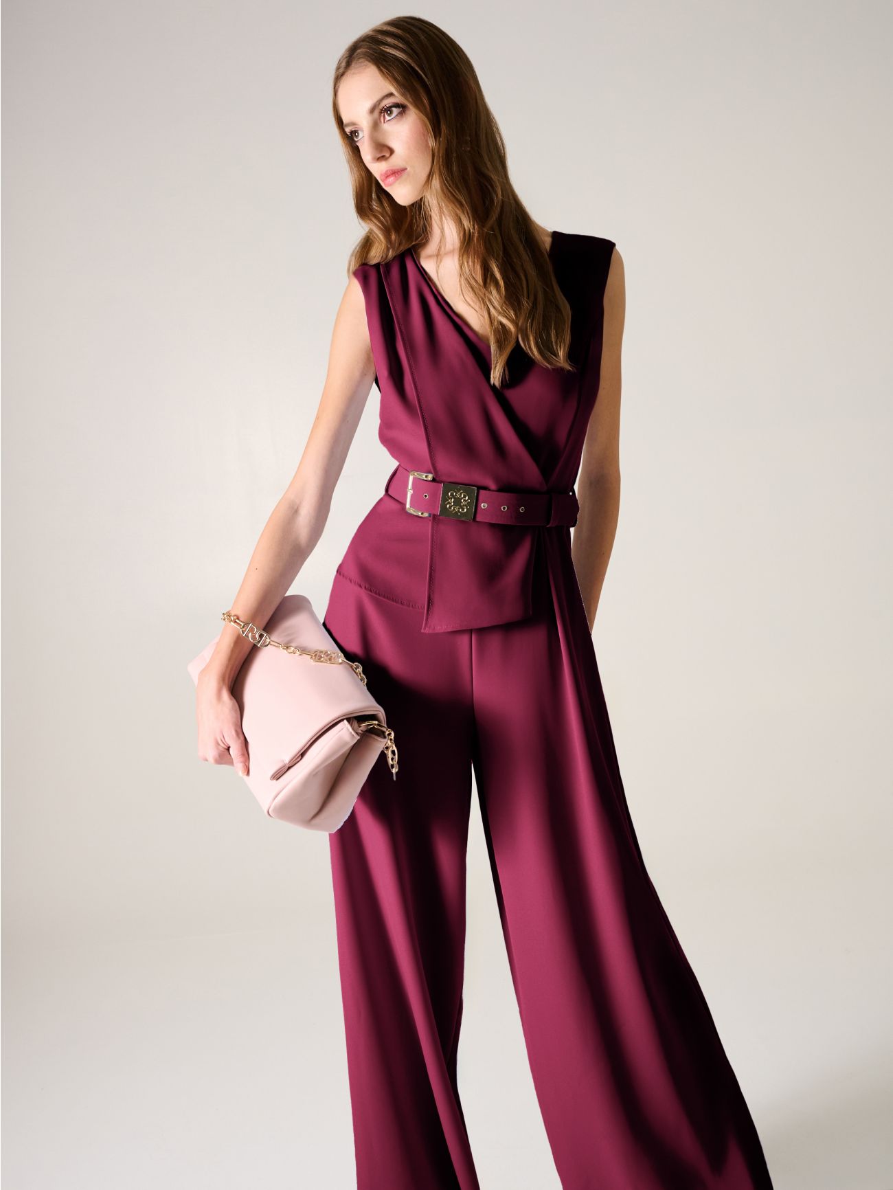 Długi bordowy kombinezon palazzo  Rinascimento