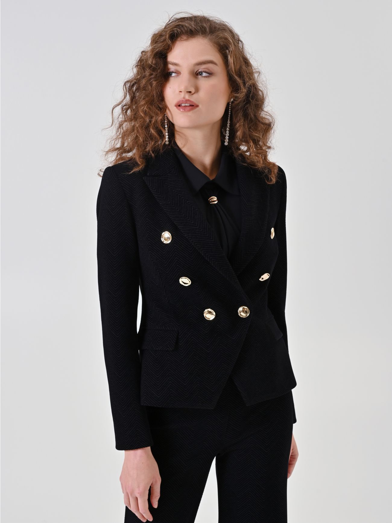 Black Chevron Double-Breasted Blazer in_i7