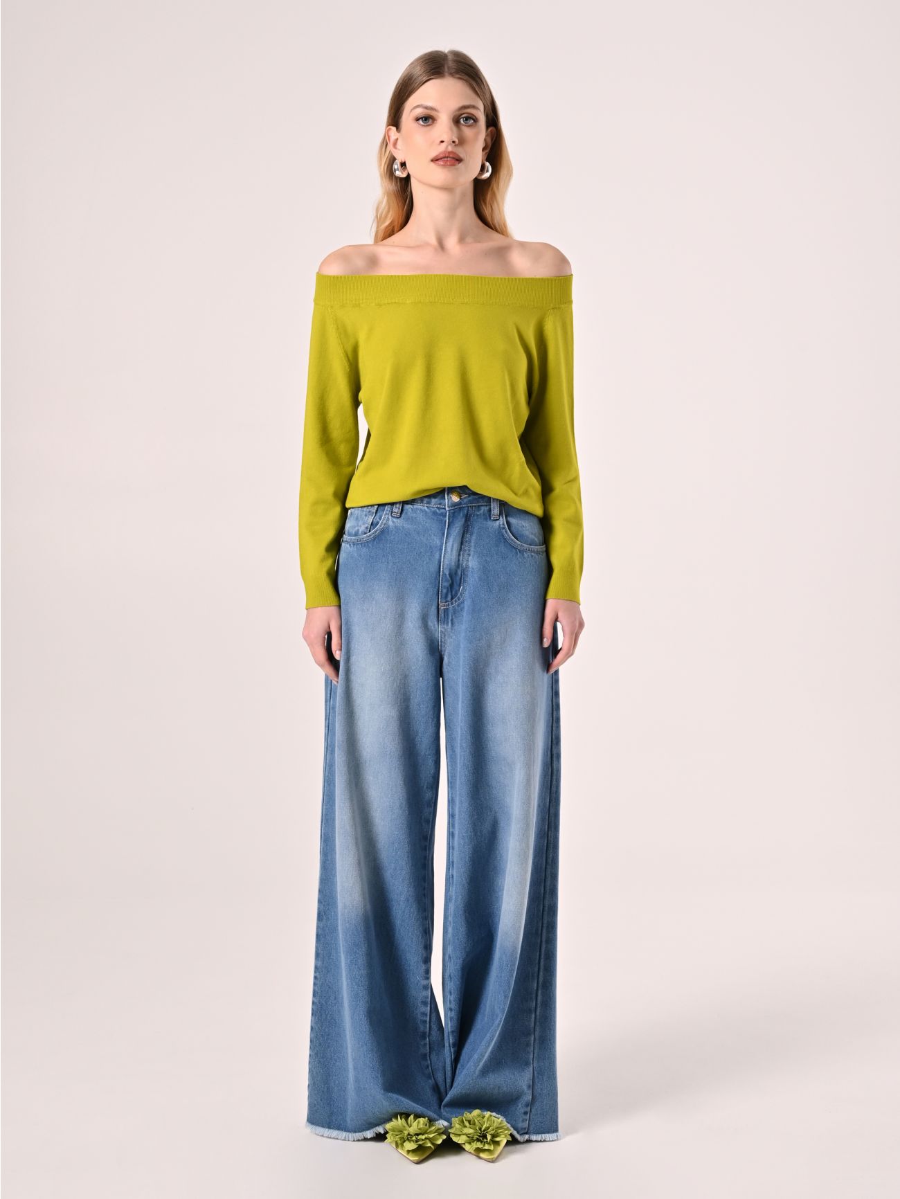 Green Off-the-Shoulder Jumper det_1
