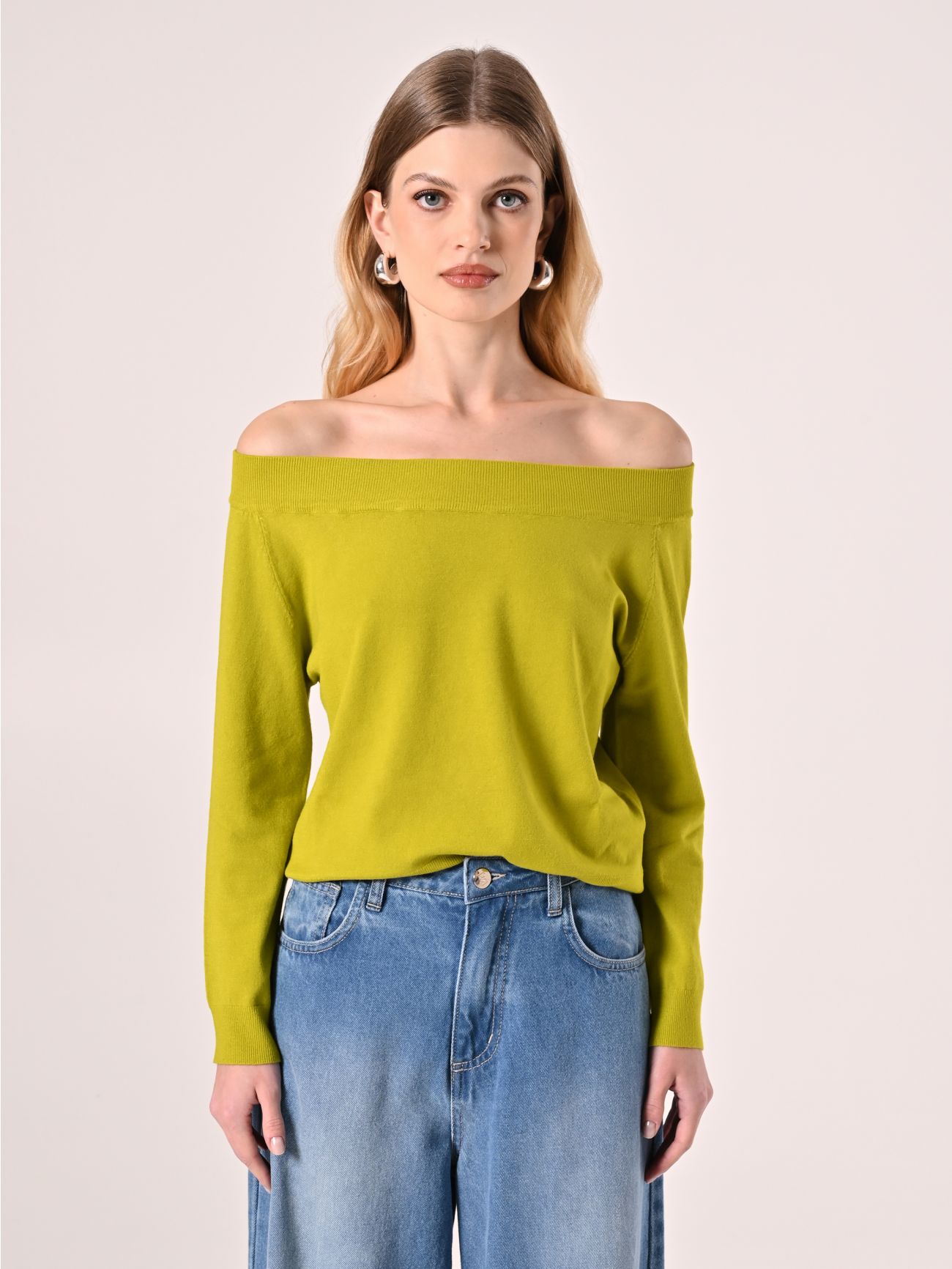 Green Off-the-Shoulder Jumper det_2