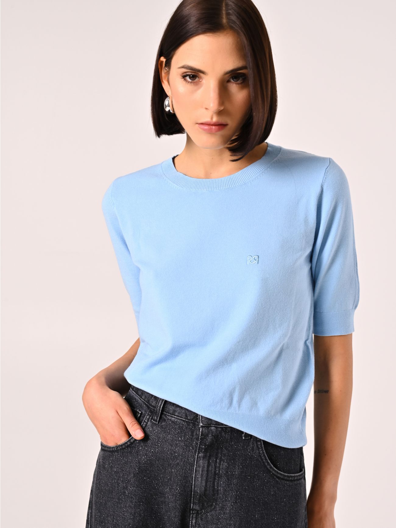 Sky Blue Short-Sleeved Jumper in_i7