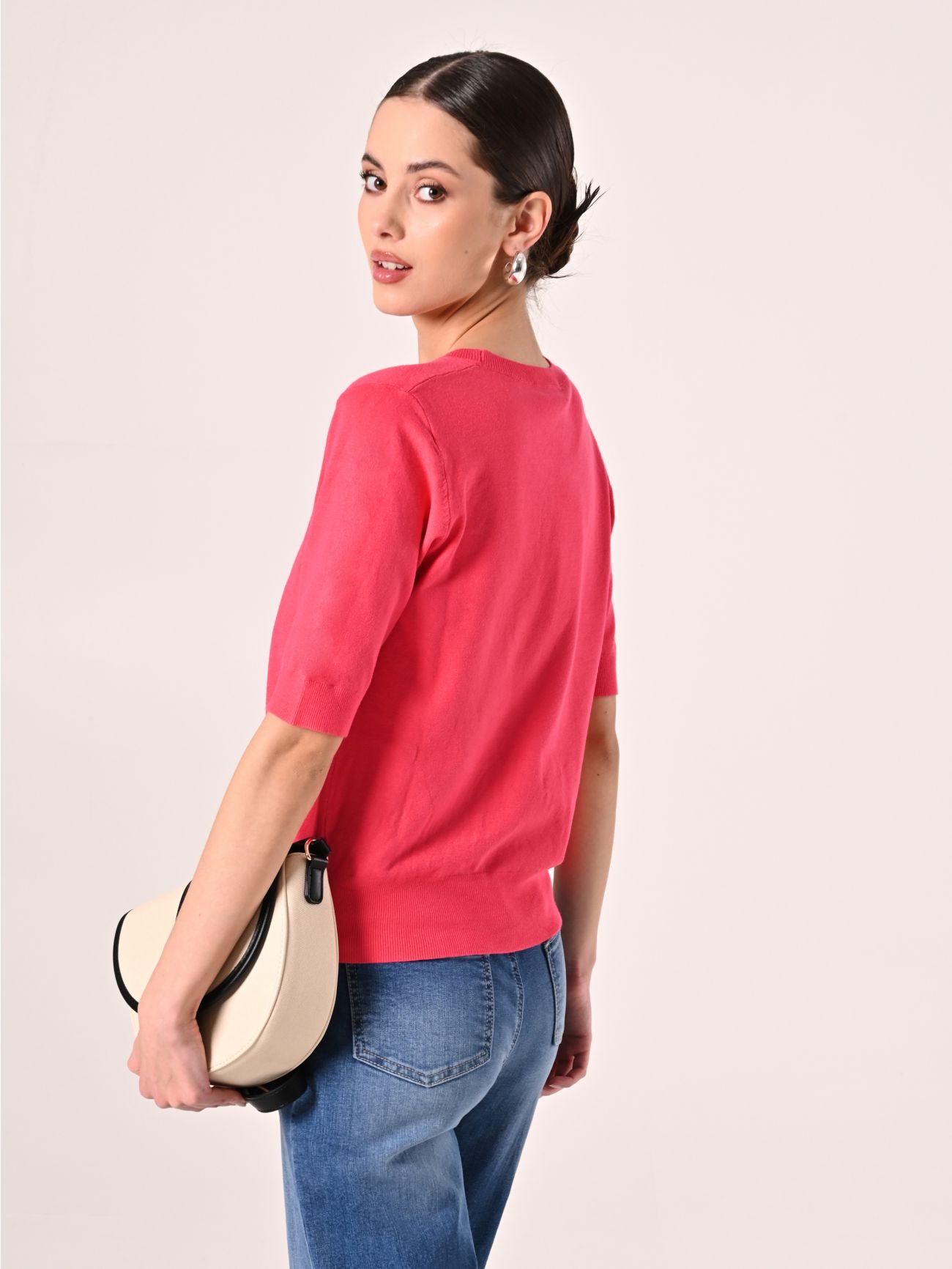 Pull fuchsia à manches courtes det_3
