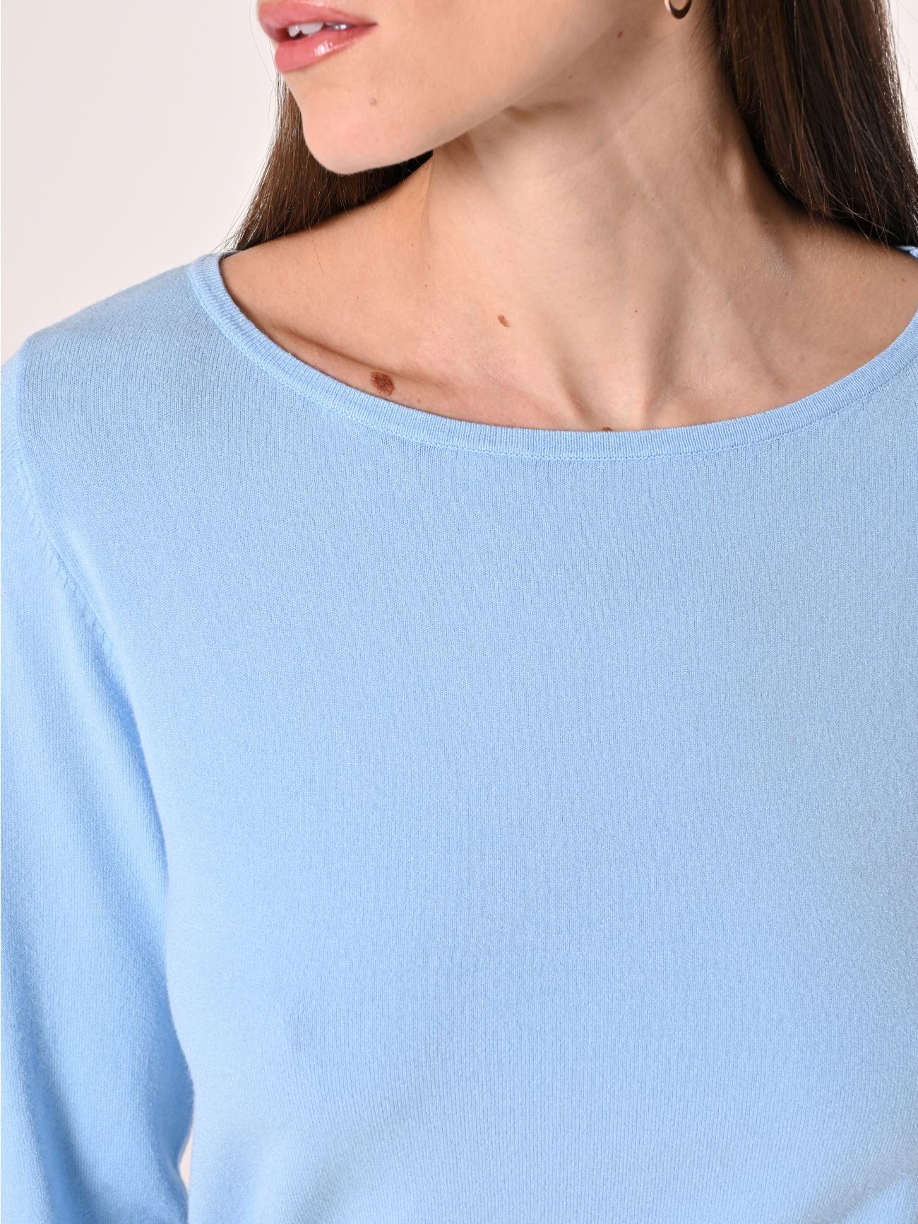 Pull bleu ciel encolure bateau in_i5