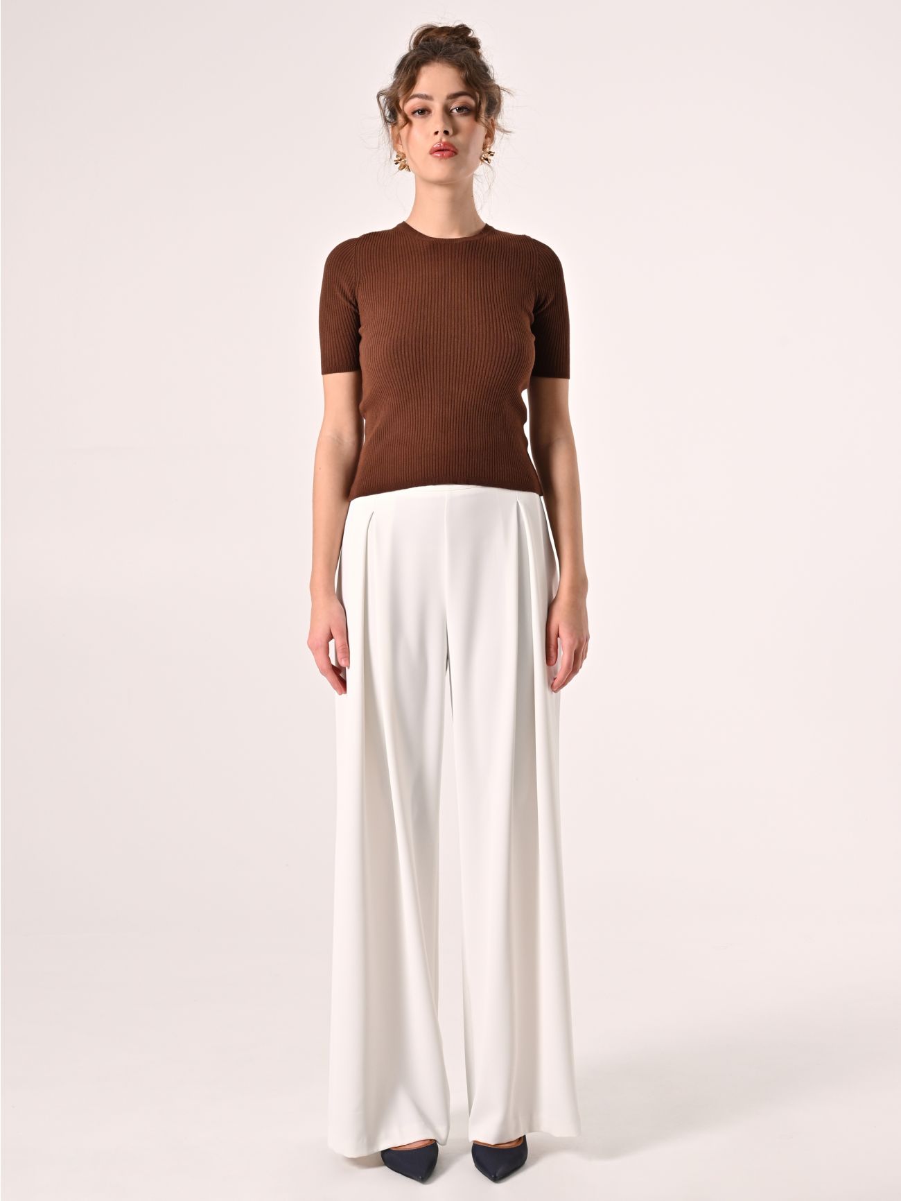 Chocolate Ribbed Crewneck Sweater det_1