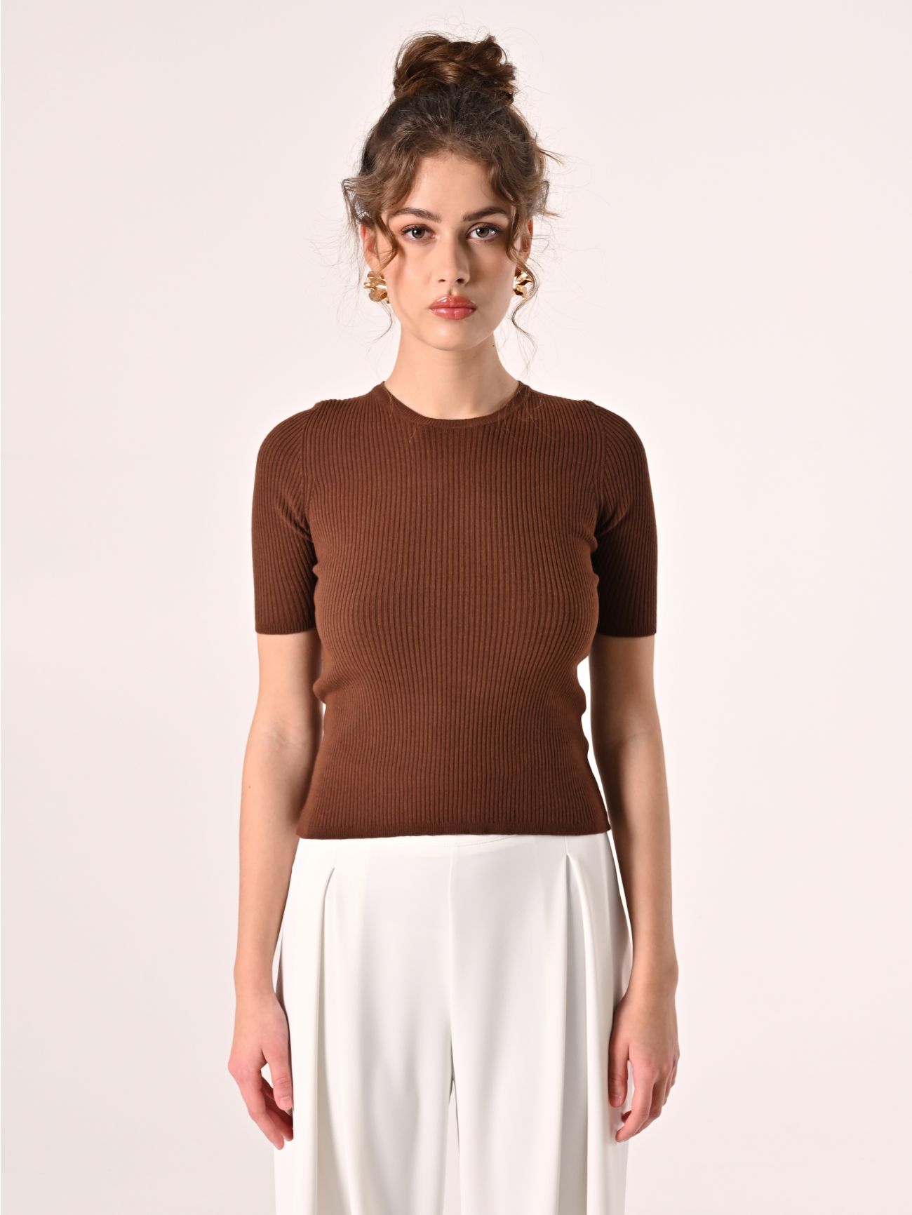 Chocolate Ribbed Crewneck Sweater det_2