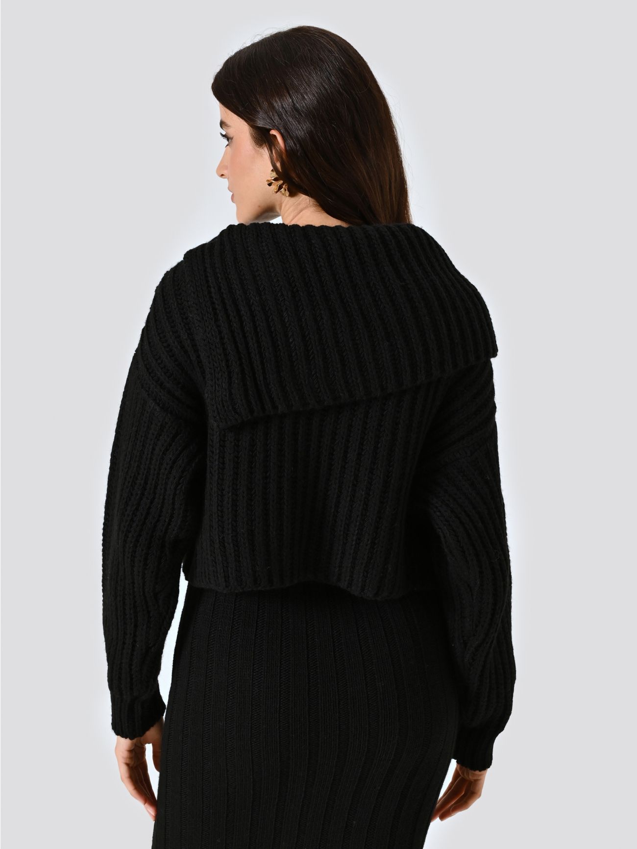 Maglione Nero Cropped Lavorazione Costa Inglese det_3