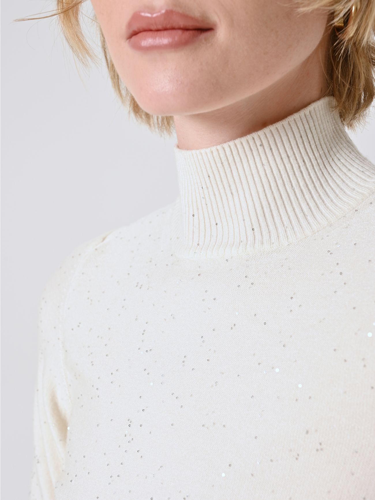 Lupetto in Maglia con Micro Paillettes in_i4