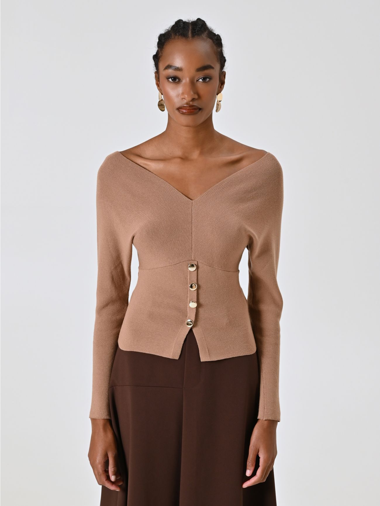 Camel V-neck Sweater det_2