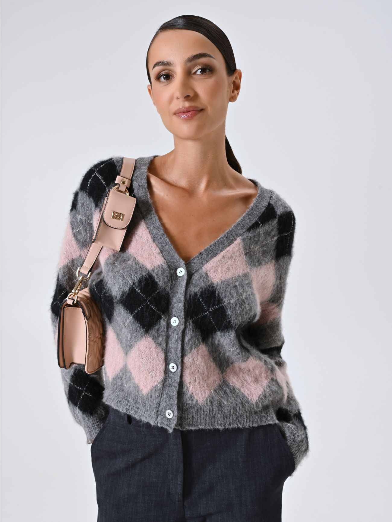Cárdigan en jacquard suave con patrón de rombos sp_e1