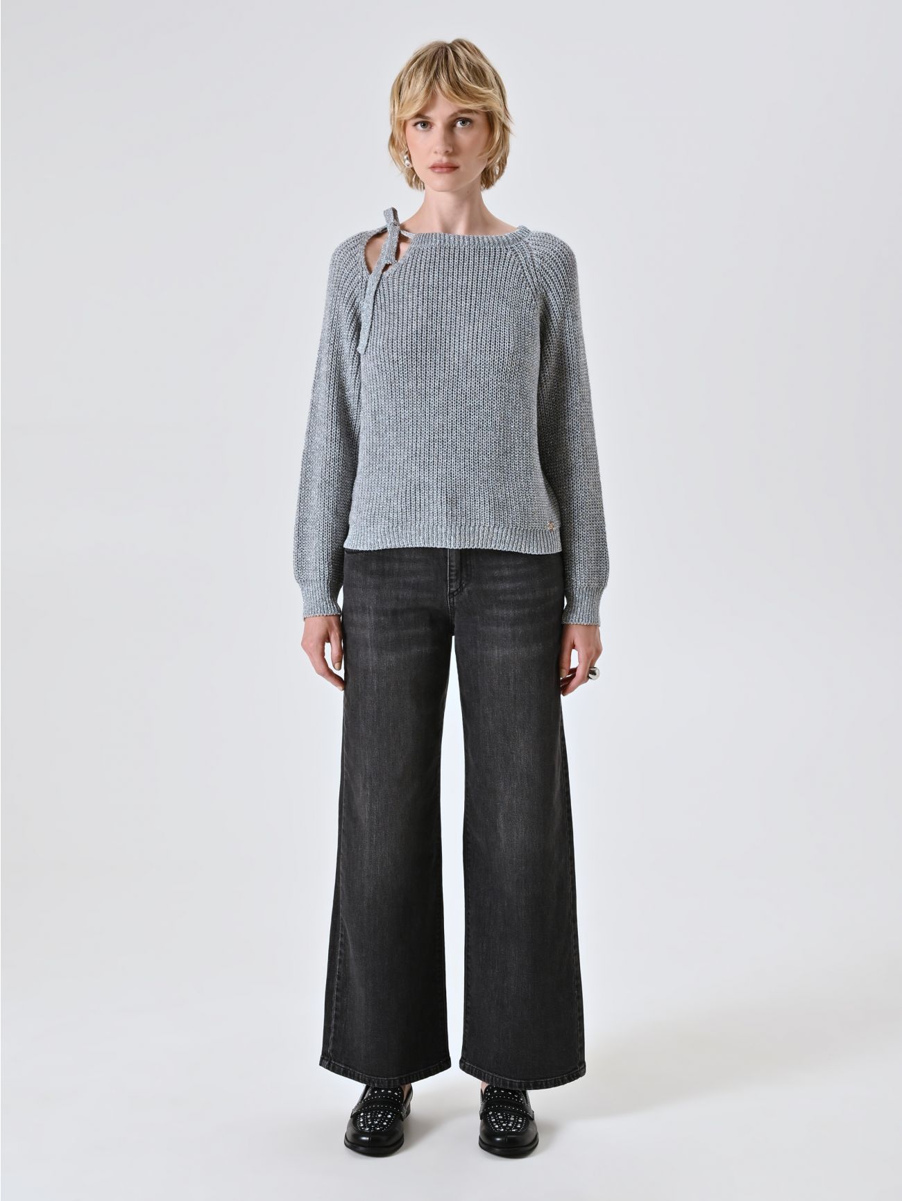 Lurex-Pullover mit Schleife det_1