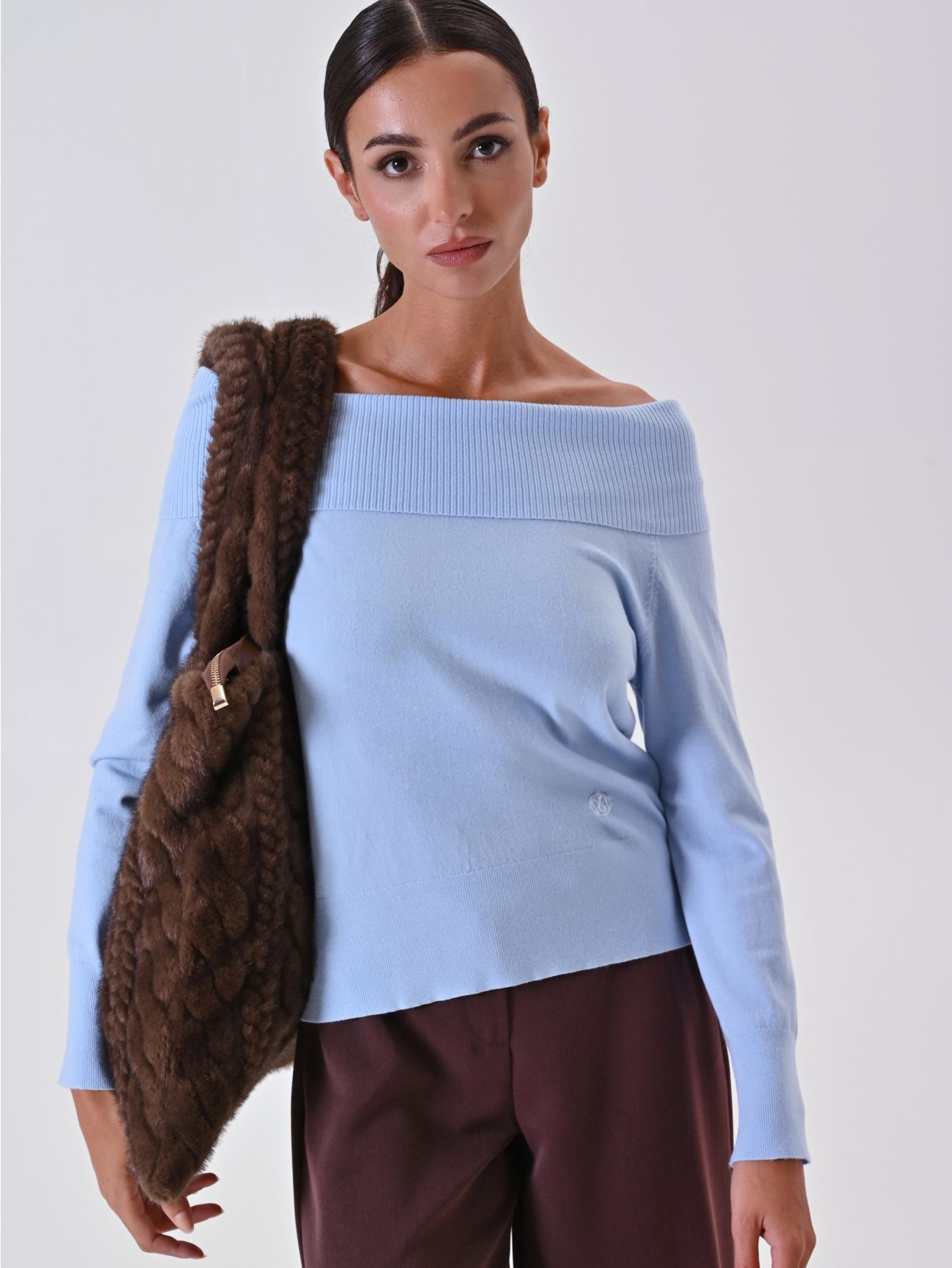 Maglia Azzurra con Collo Ribaltato sp_e1