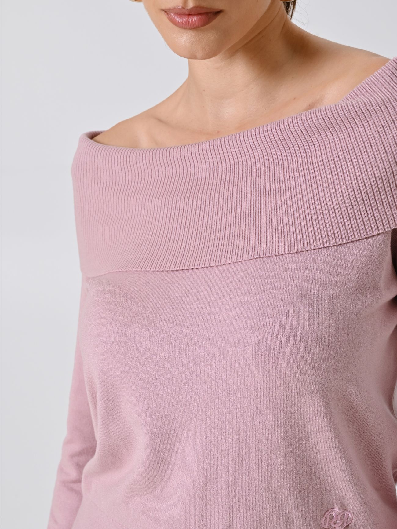 Mauve Pink Roll Neck Sweater in_i5