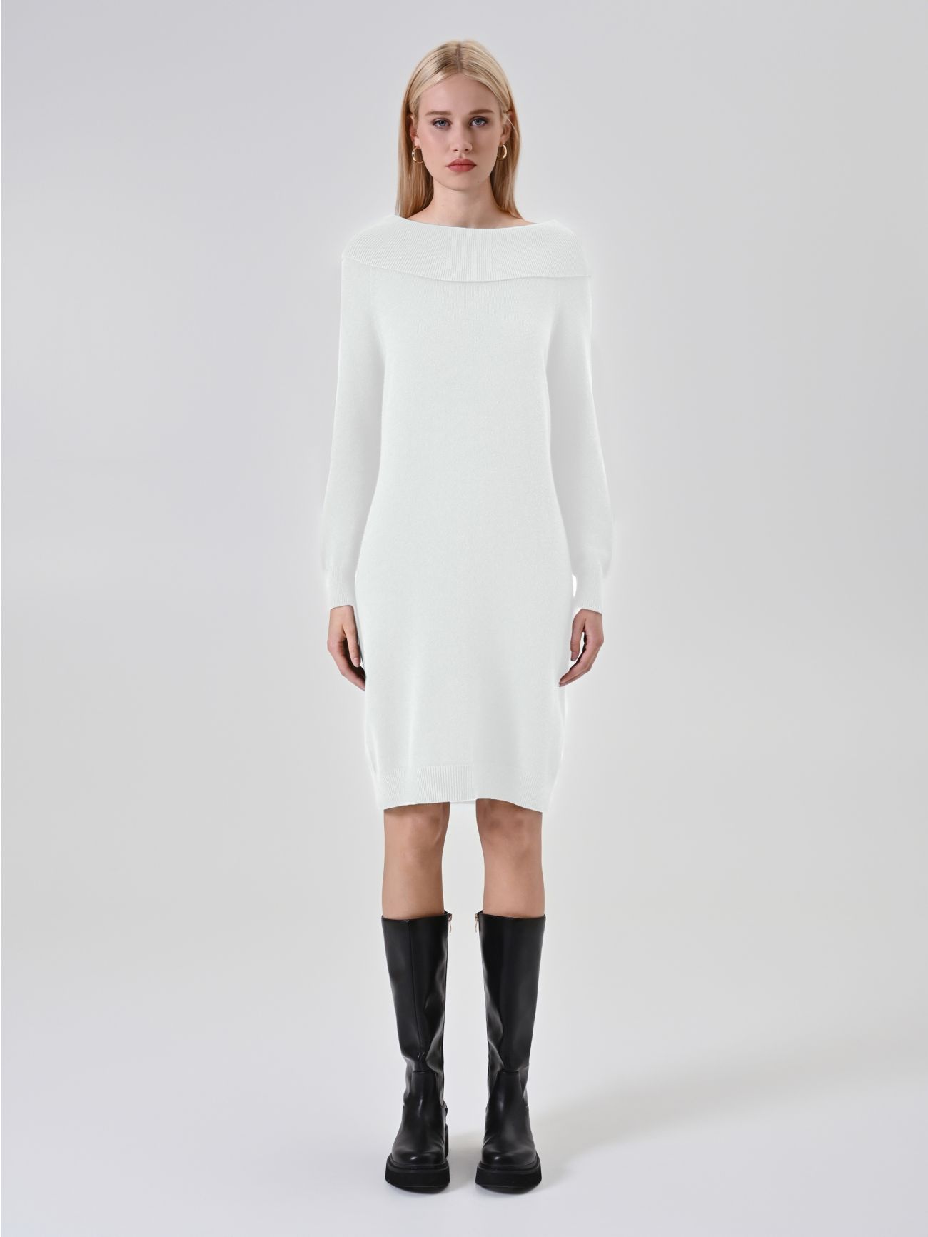 Robe pull cocon crème det_1