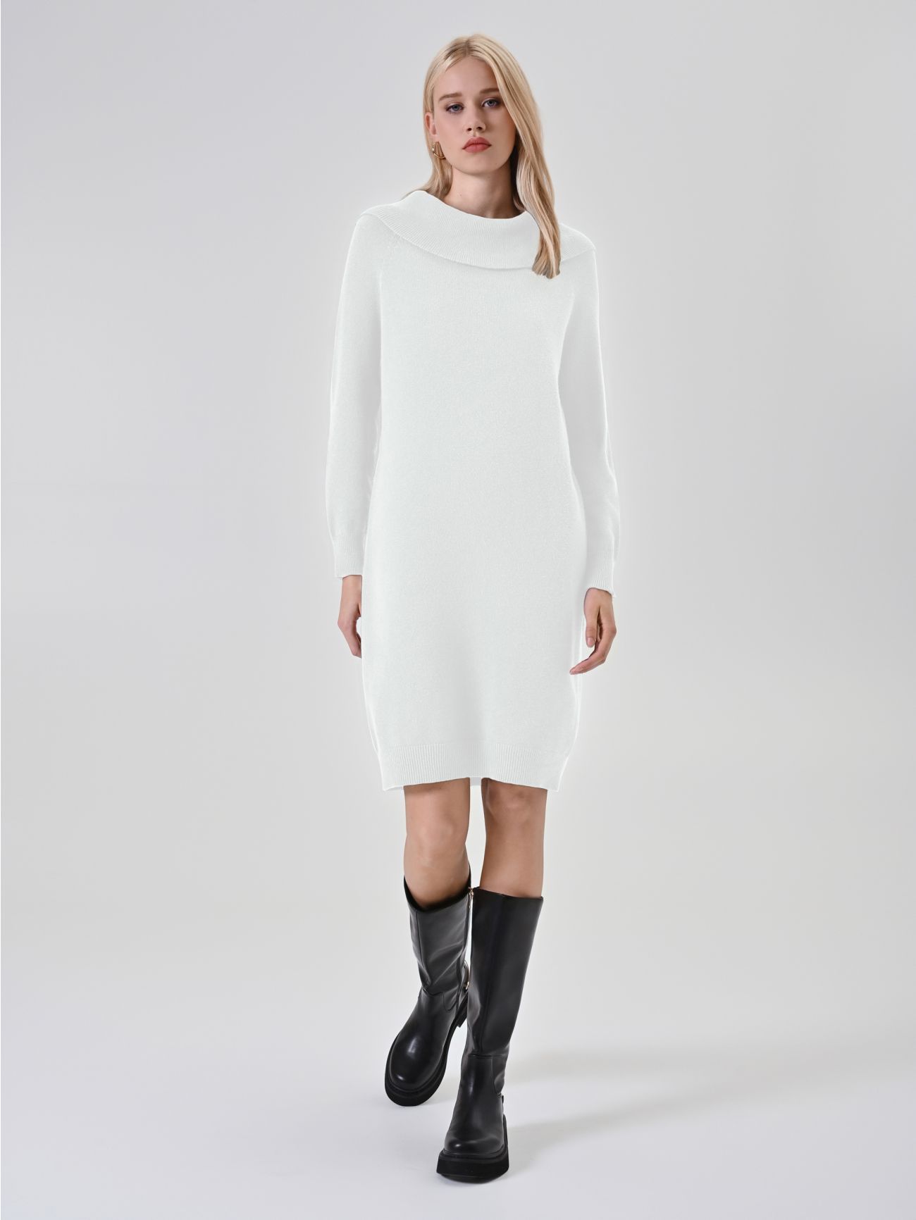 Robe pull cocon crème in_i7