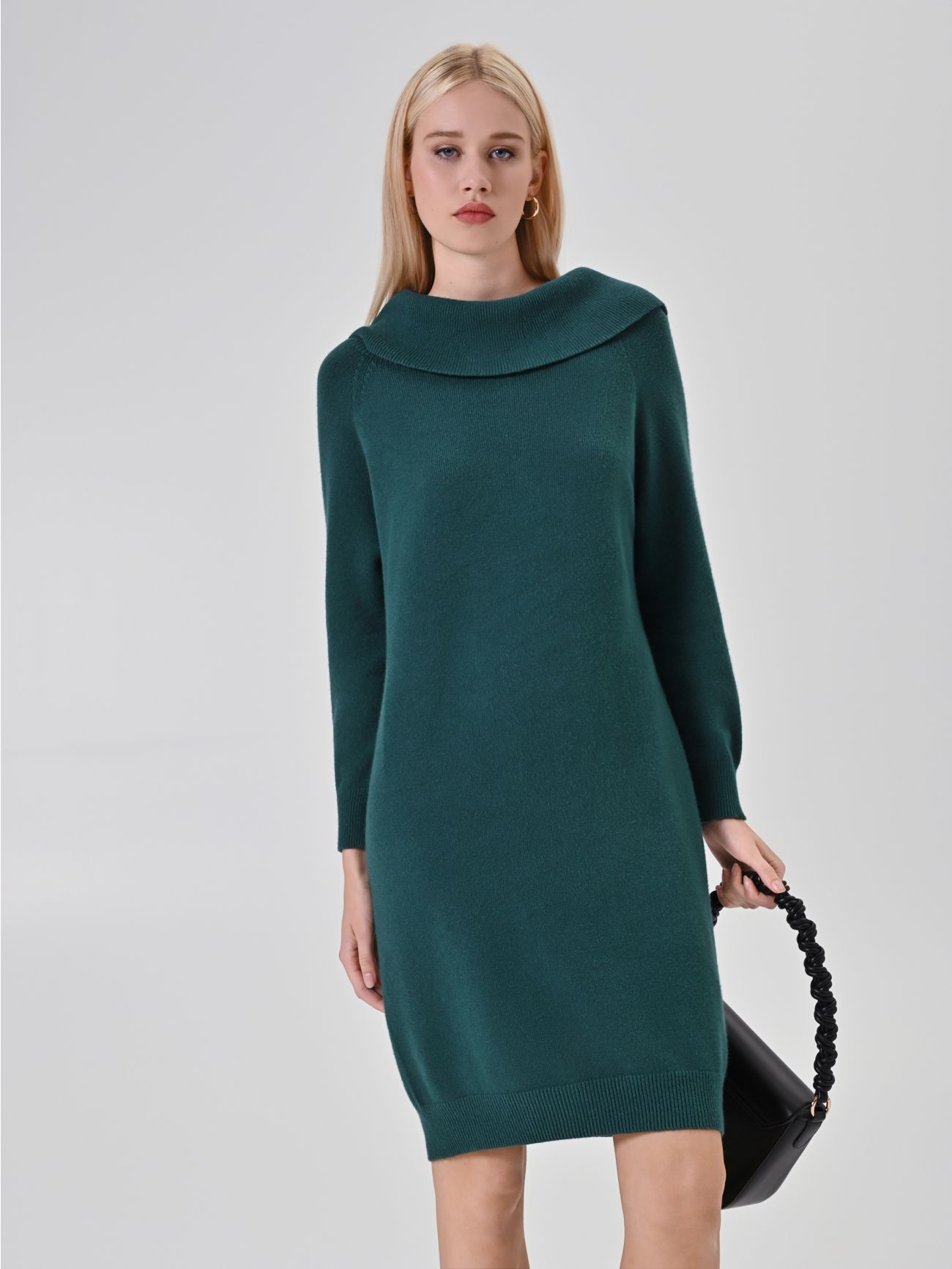 Robe boule en maille verte sp_e1