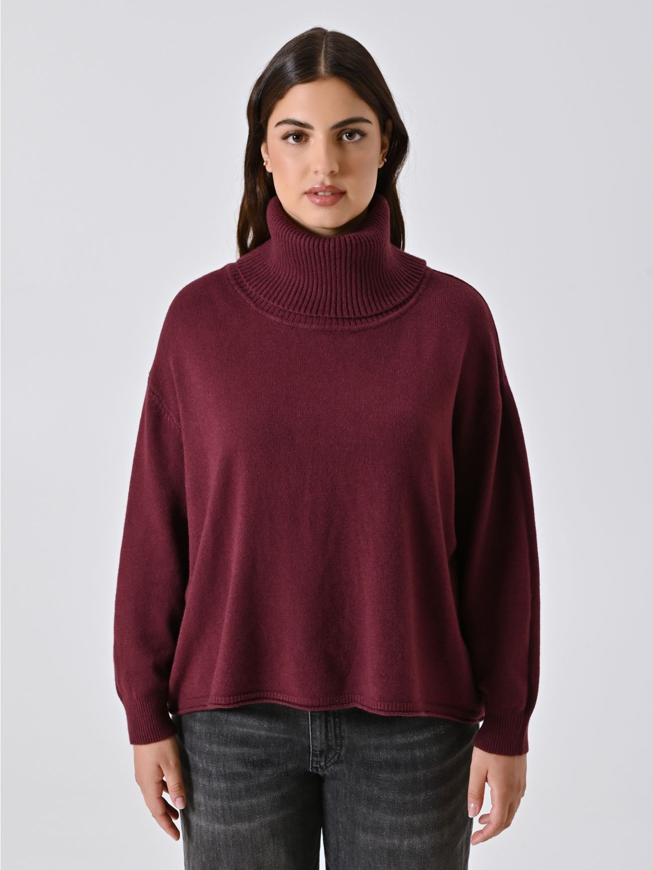 Curvy-Pullover in Bordeaux det_2