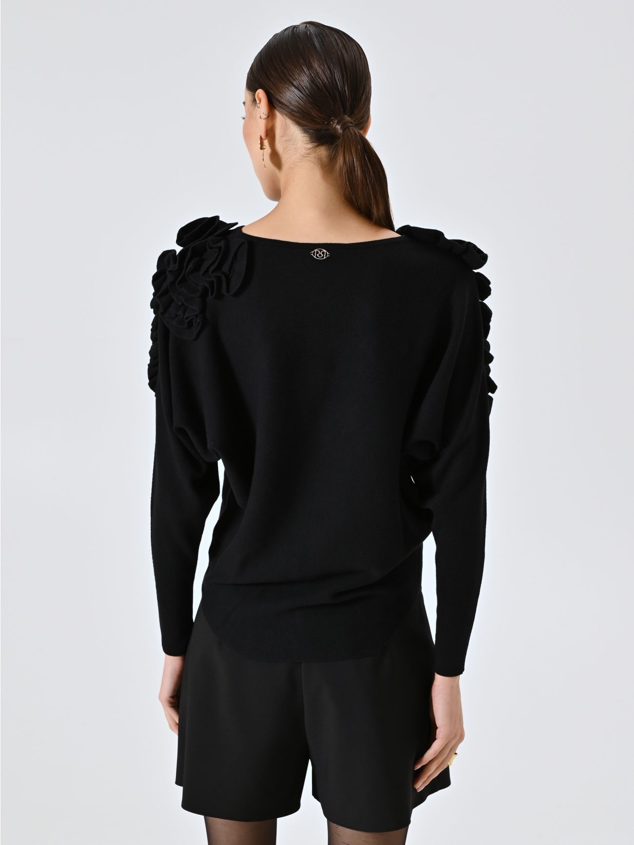 Black Sweater with Embossed Flowers det_3