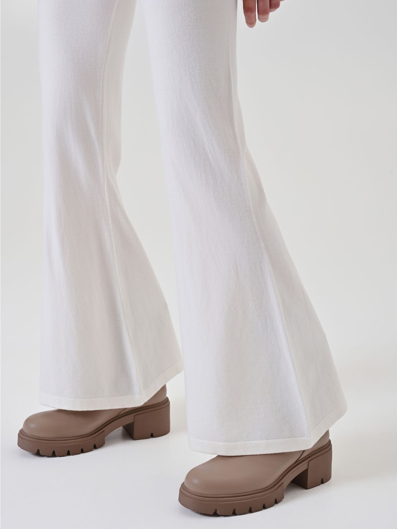 Cream Knit Trousers in_i5