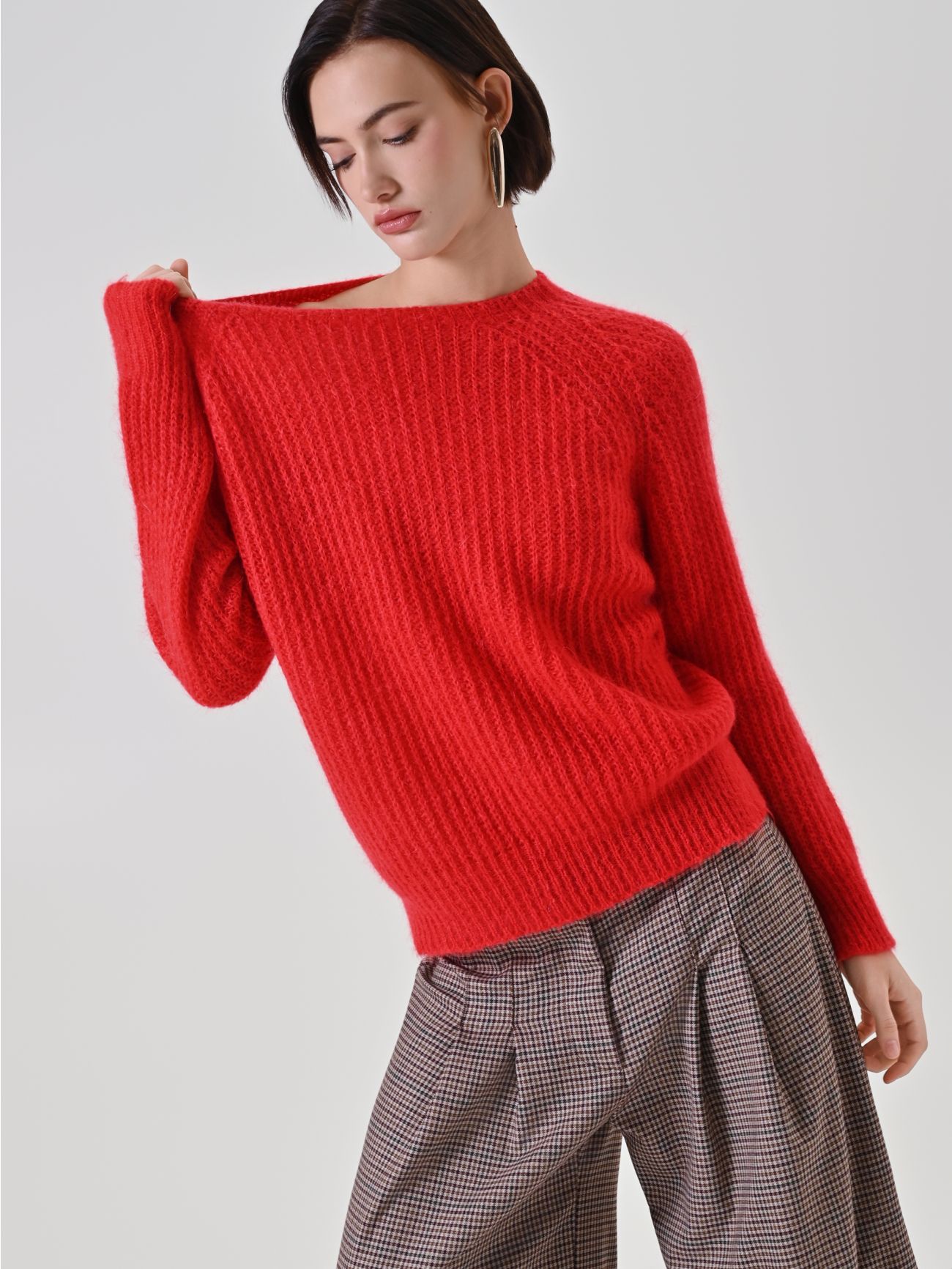 Red Mohair Blend Crewneck Sweater 0 Rinascimento Red Mohair Blend Crewneck Sweater sp_e1