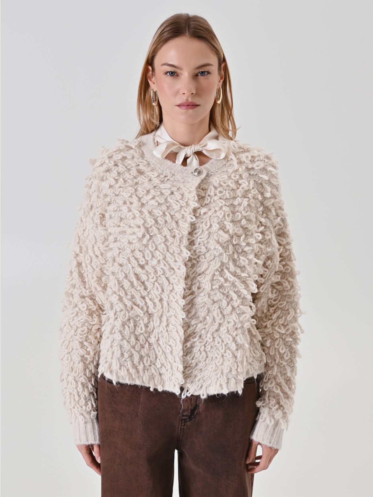 Cardigan écru en maille bouclée det_2